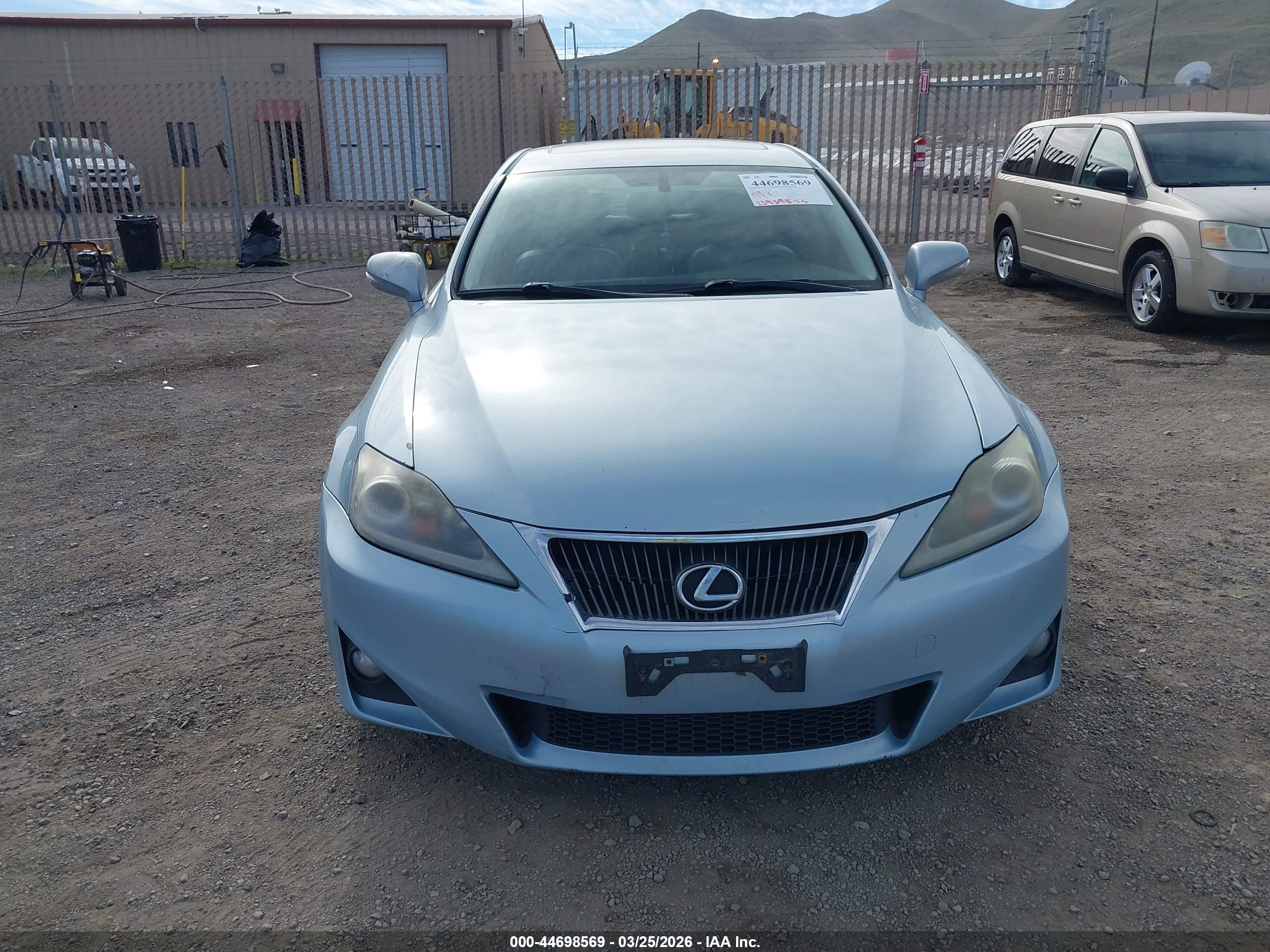 LEXUS IS image 6