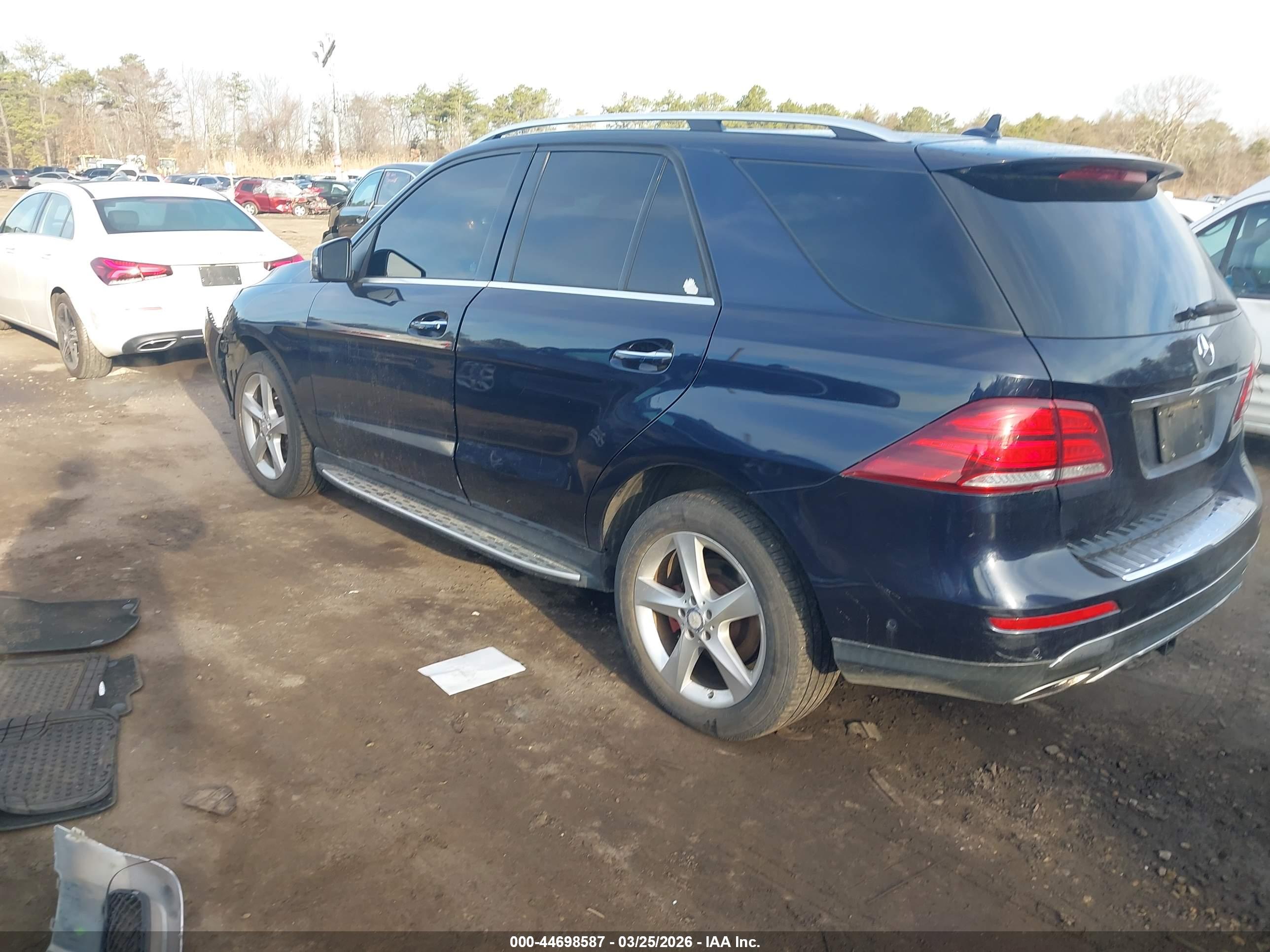 MERCEDES-BENZ GLE image 3