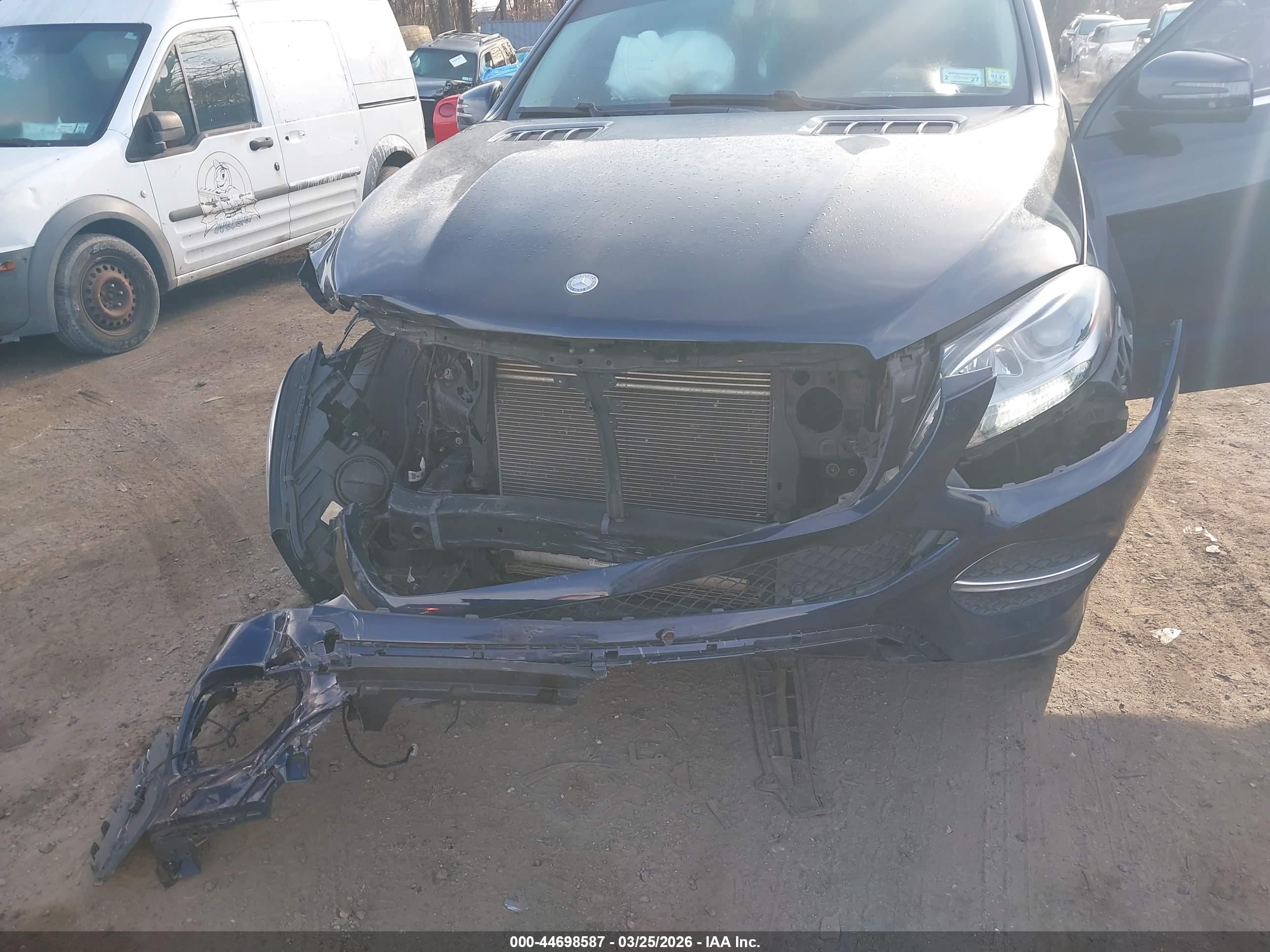 MERCEDES-BENZ GLE image 6