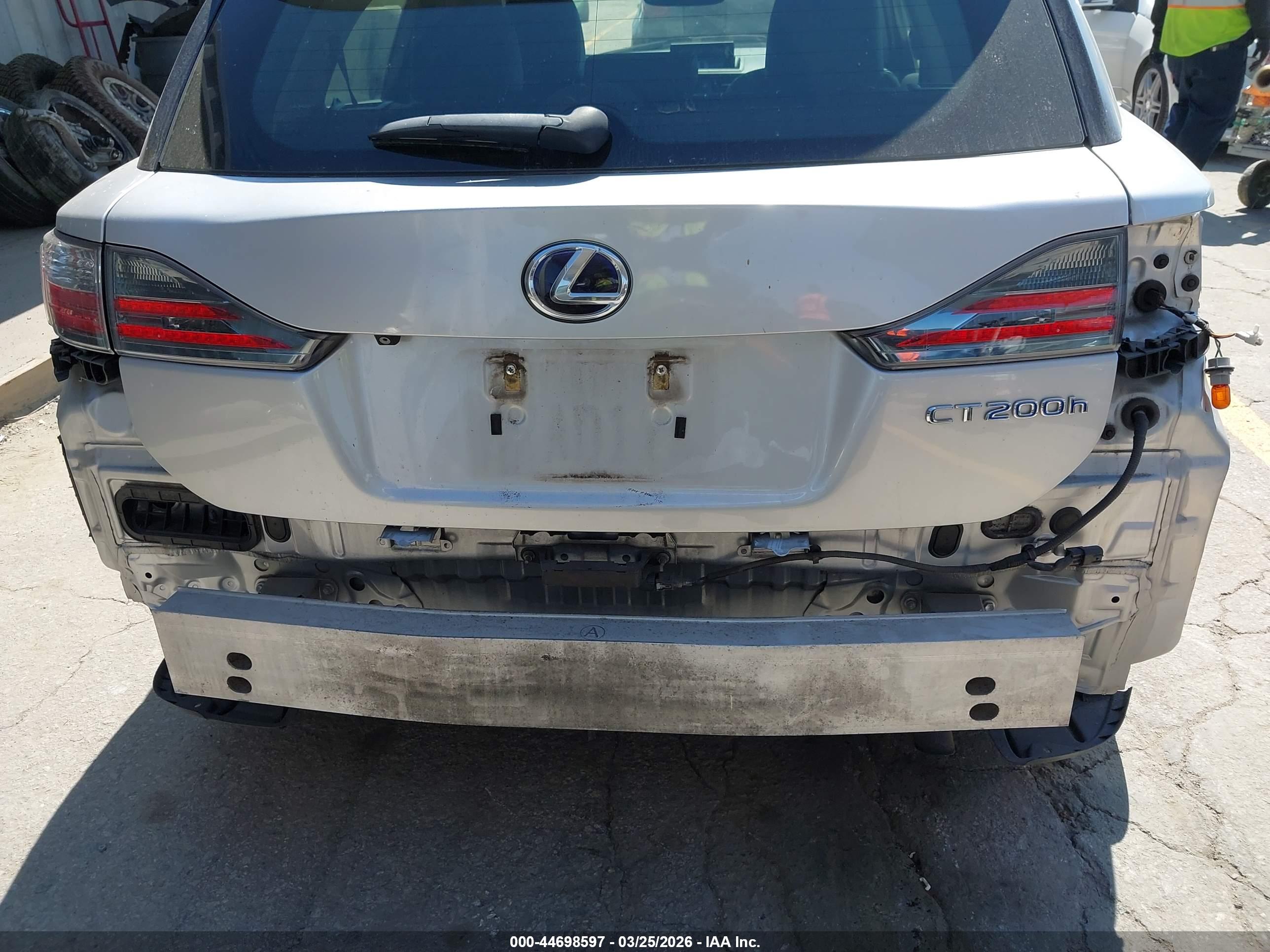 LEXUS CT image 6