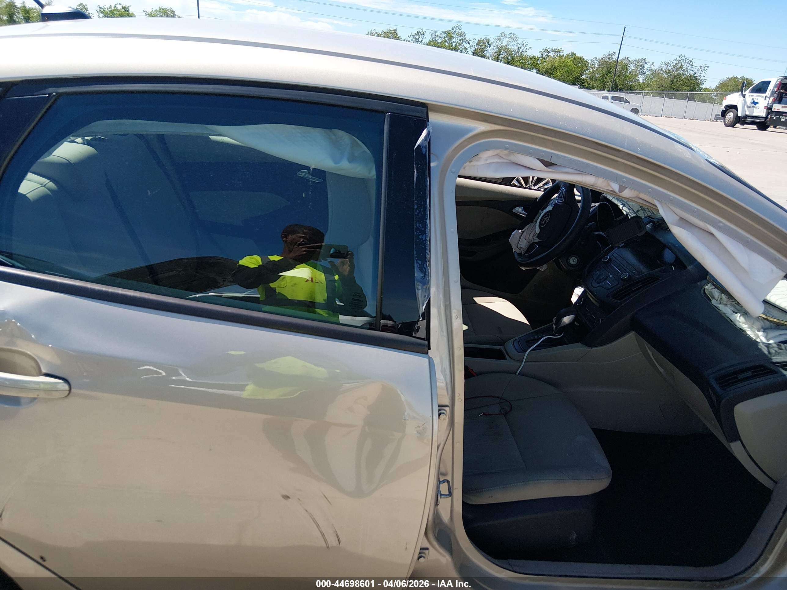 FORD FOCUS image 5
