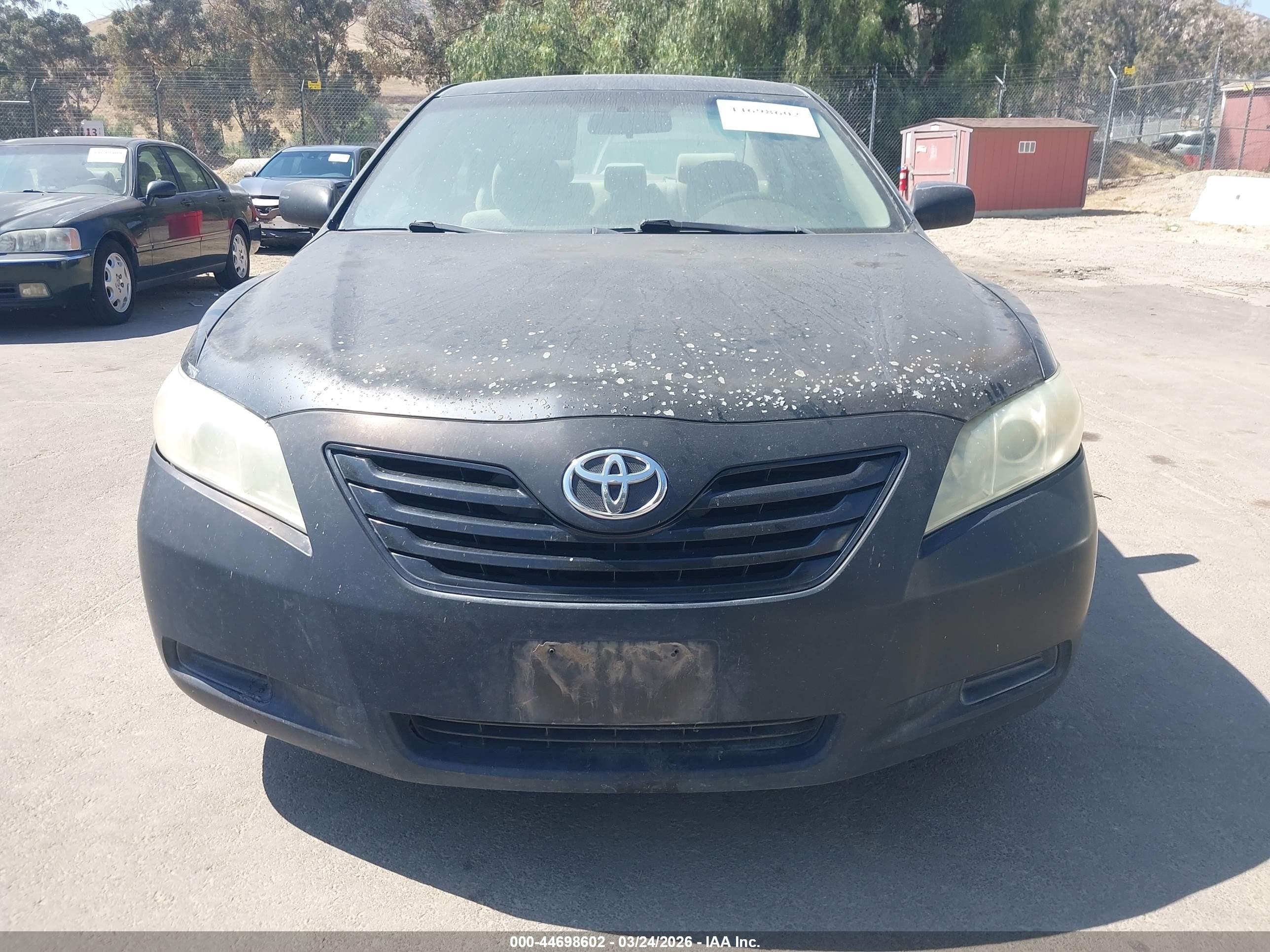 TOYOTA CAMRY image 6
