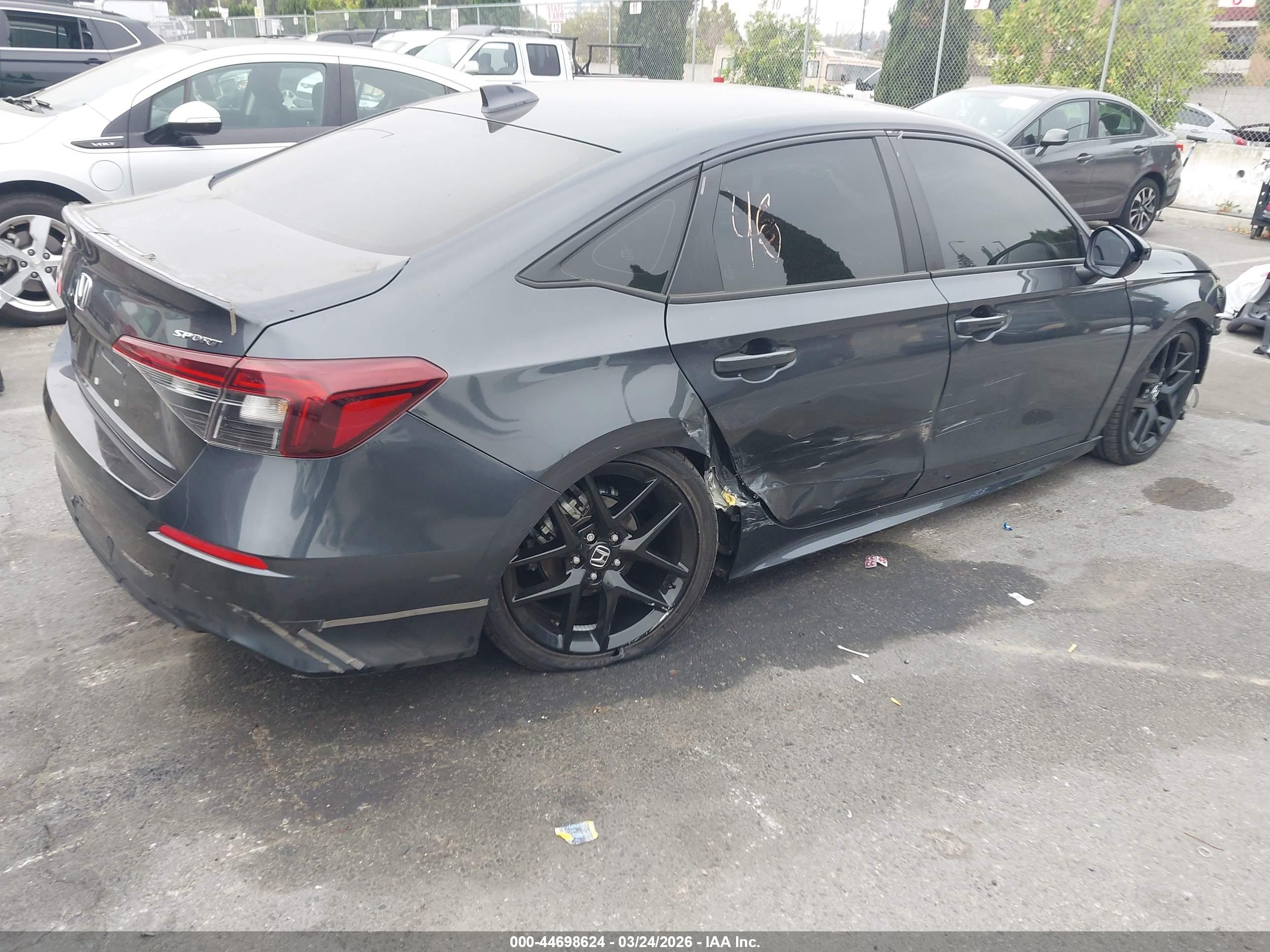 HONDA CIVIC image 4