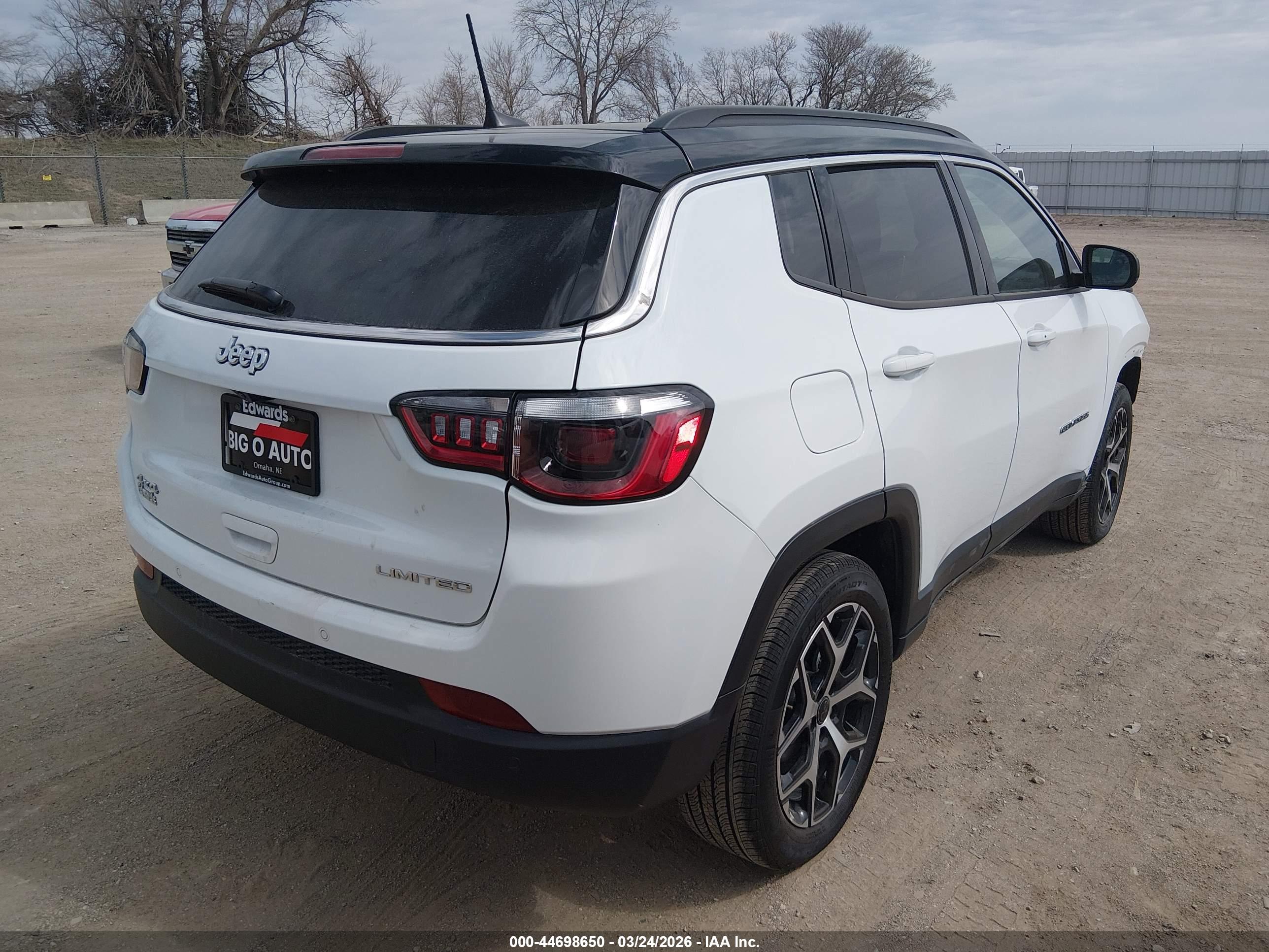 JEEP COMPASS image 4