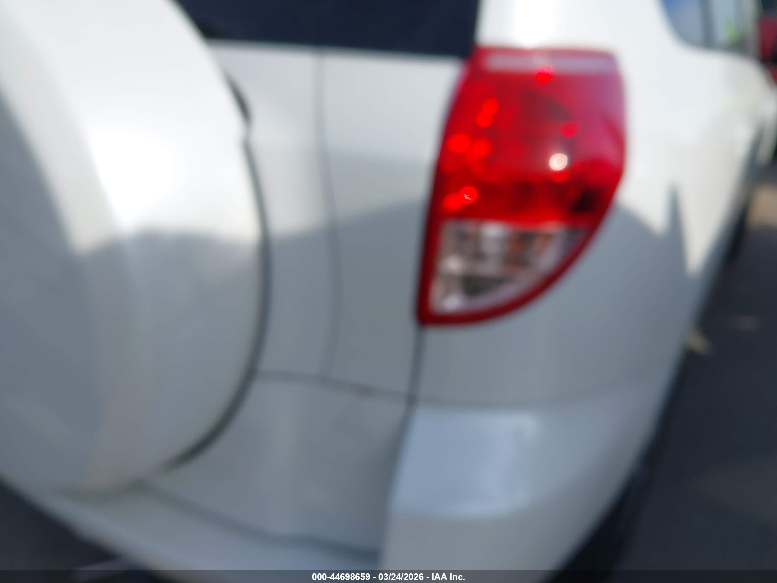 TOYOTA RAV4 image 6