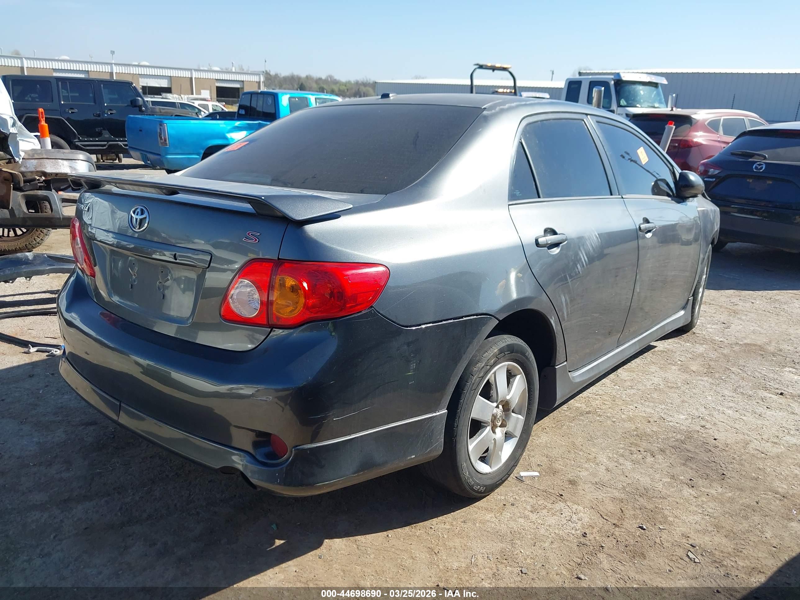 TOYOTA COROLLA image 4