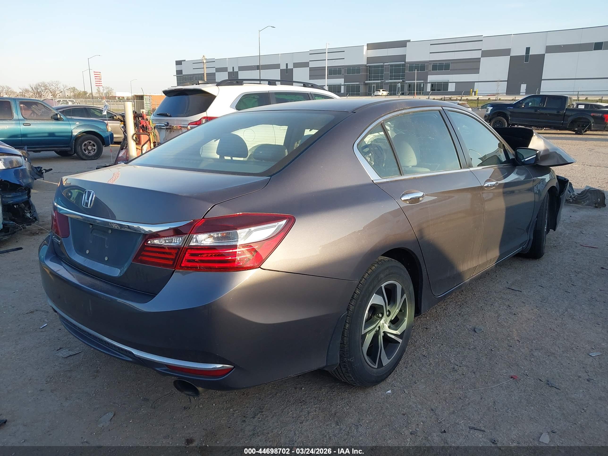 HONDA ACCORD image 4