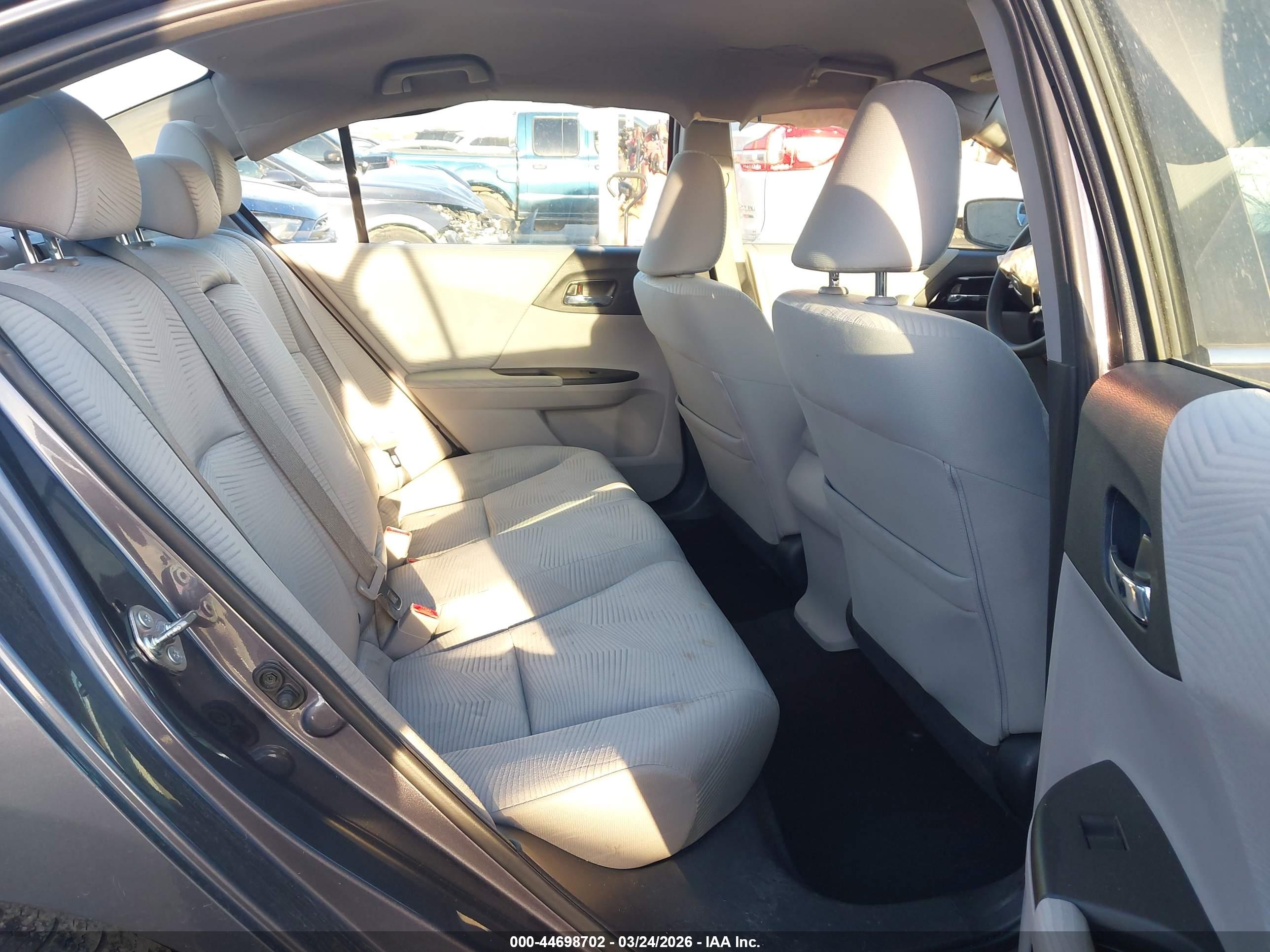 HONDA ACCORD image 8