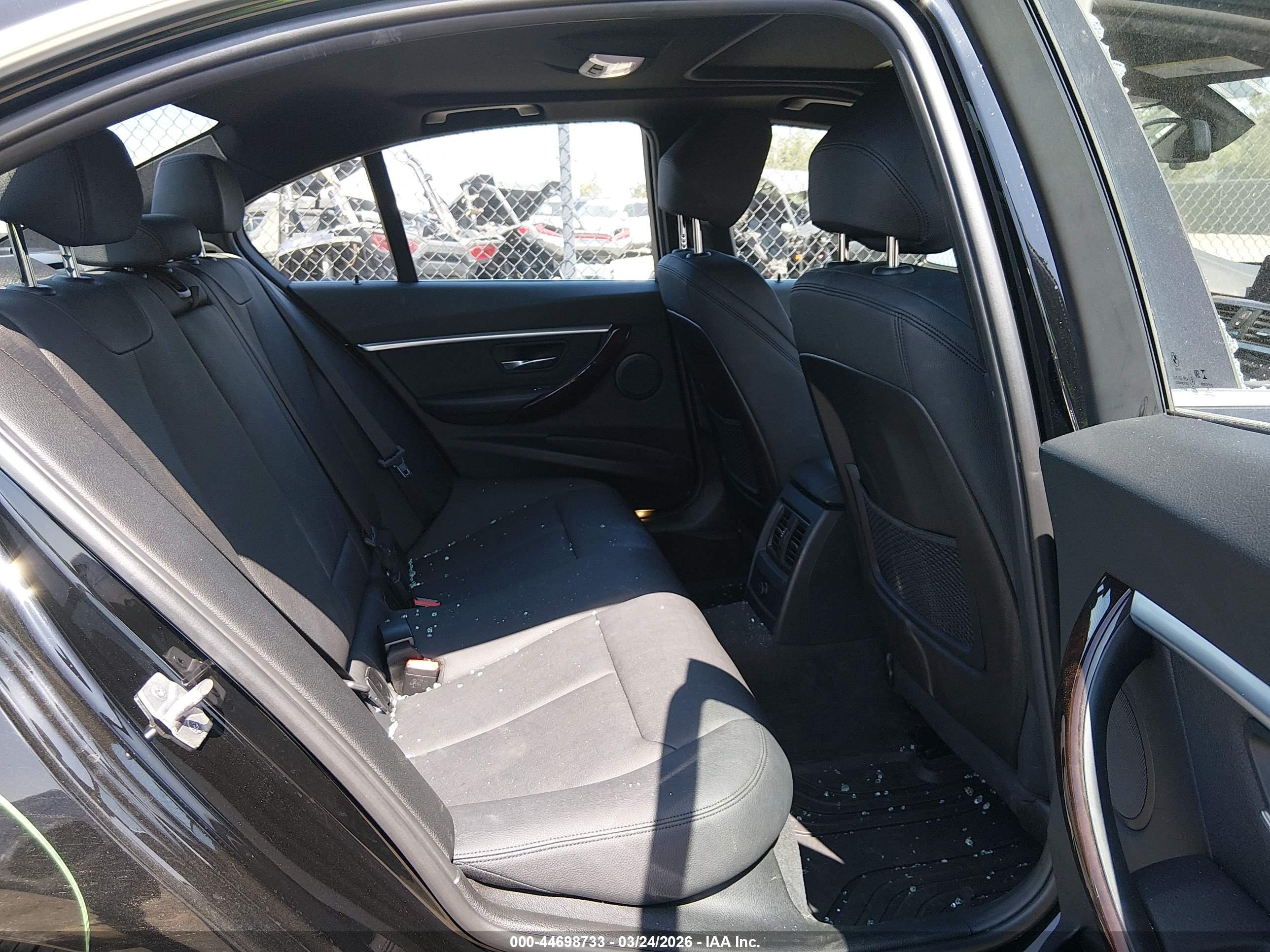 BMW 330I image 8