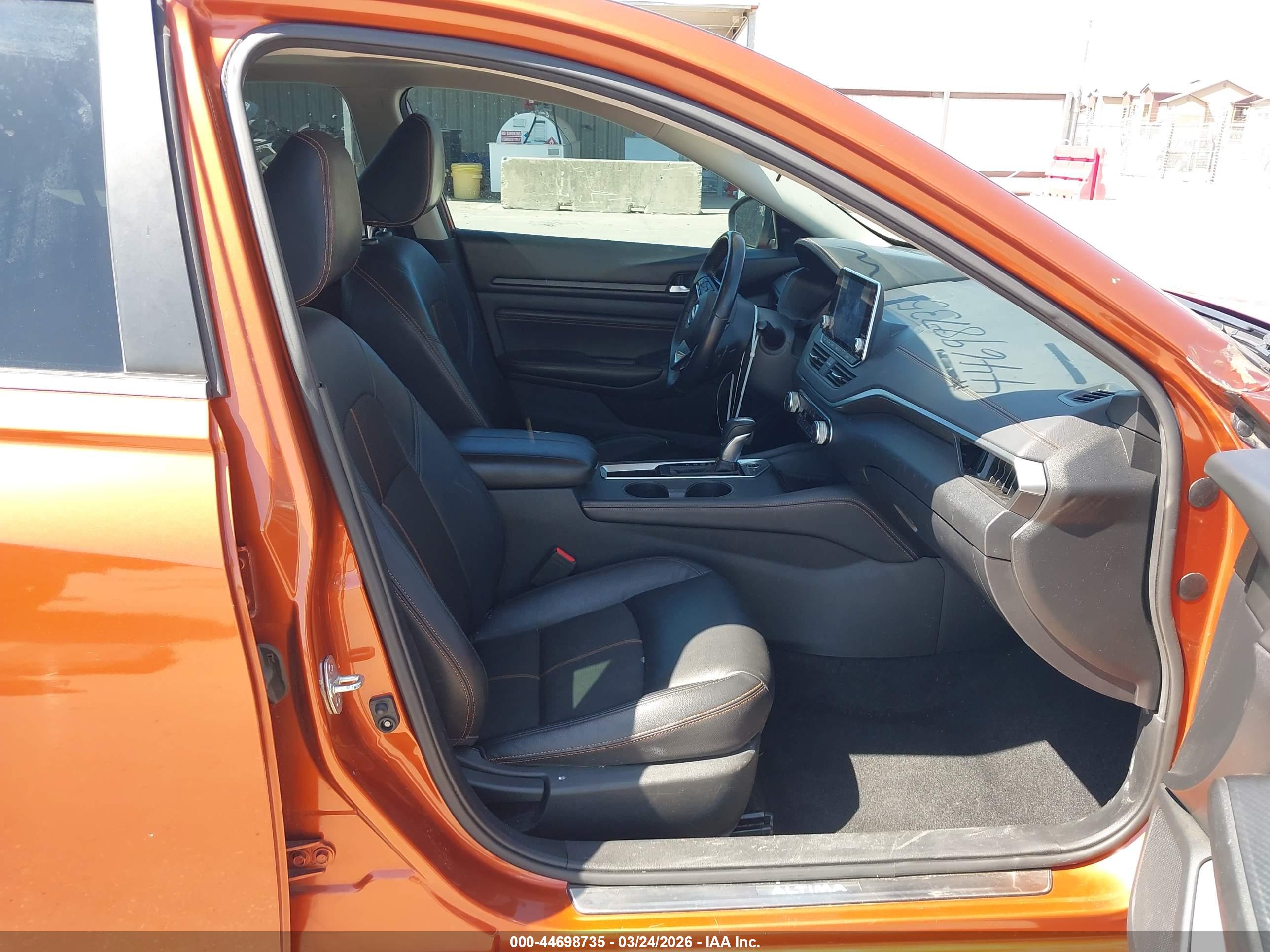 NISSAN ALTIMA image 5