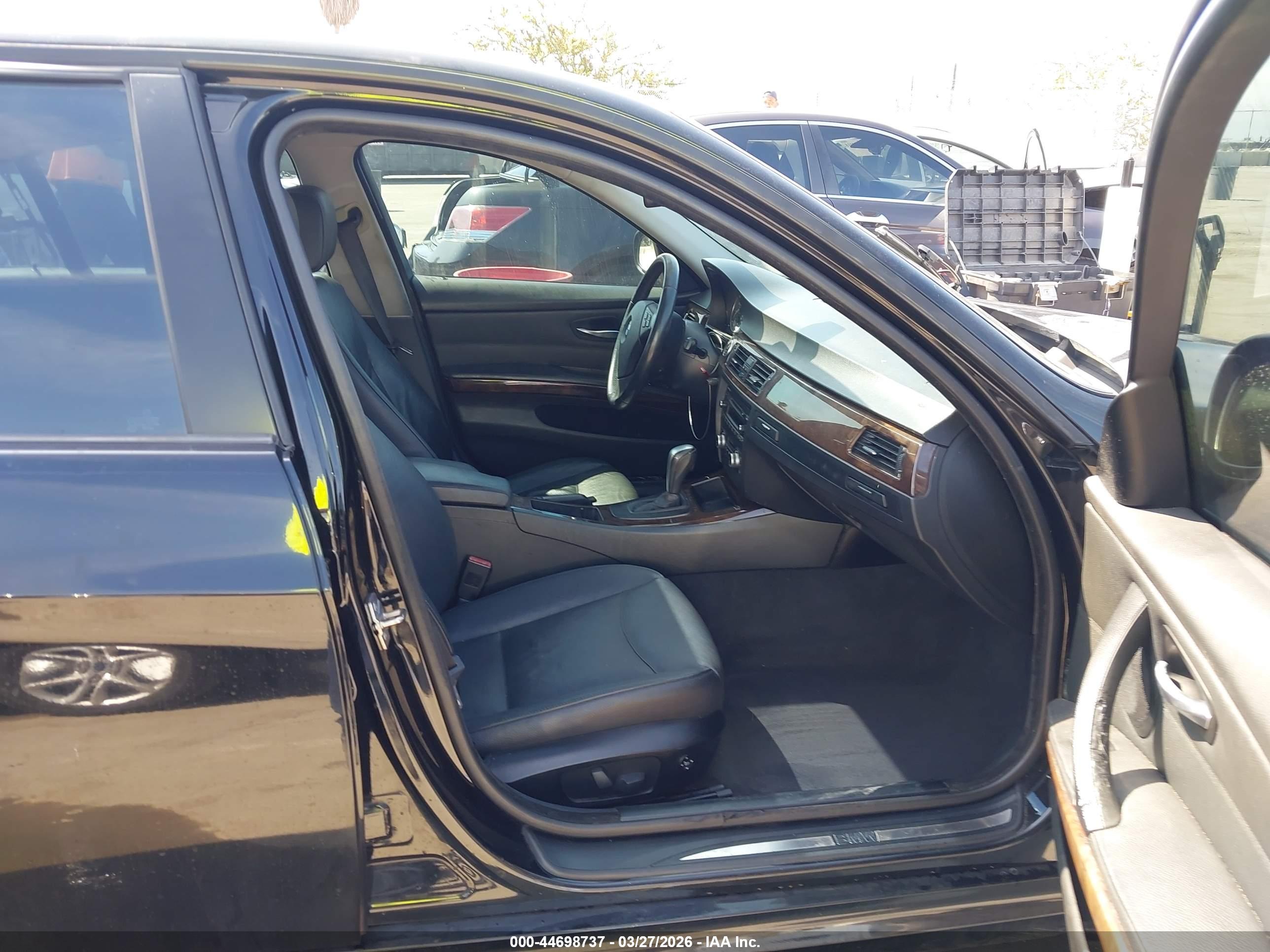 BMW 328I image 5