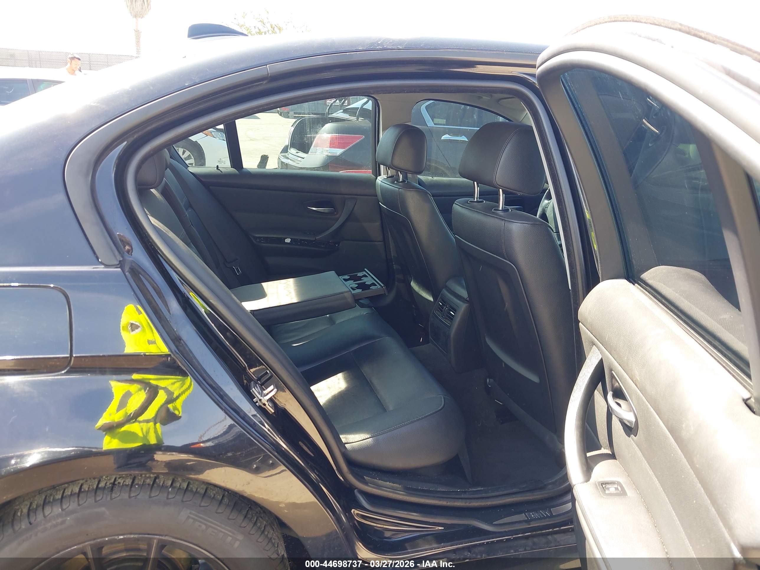 BMW 328I image 8