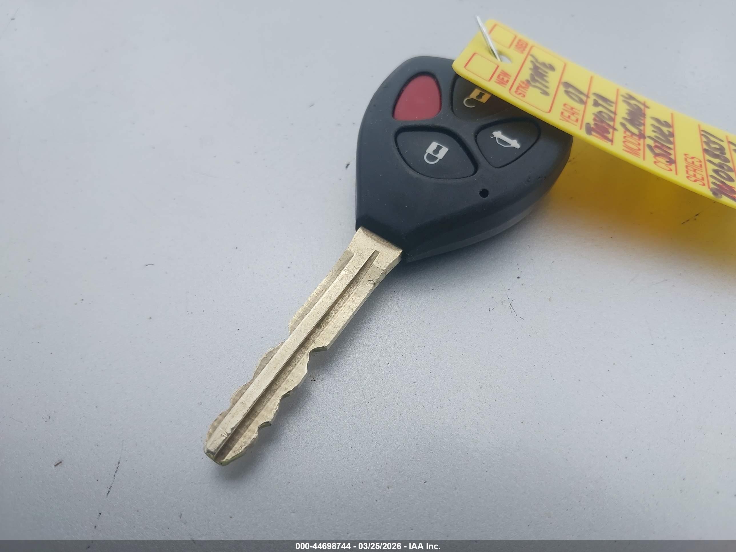 TOYOTA CAMRY image 11