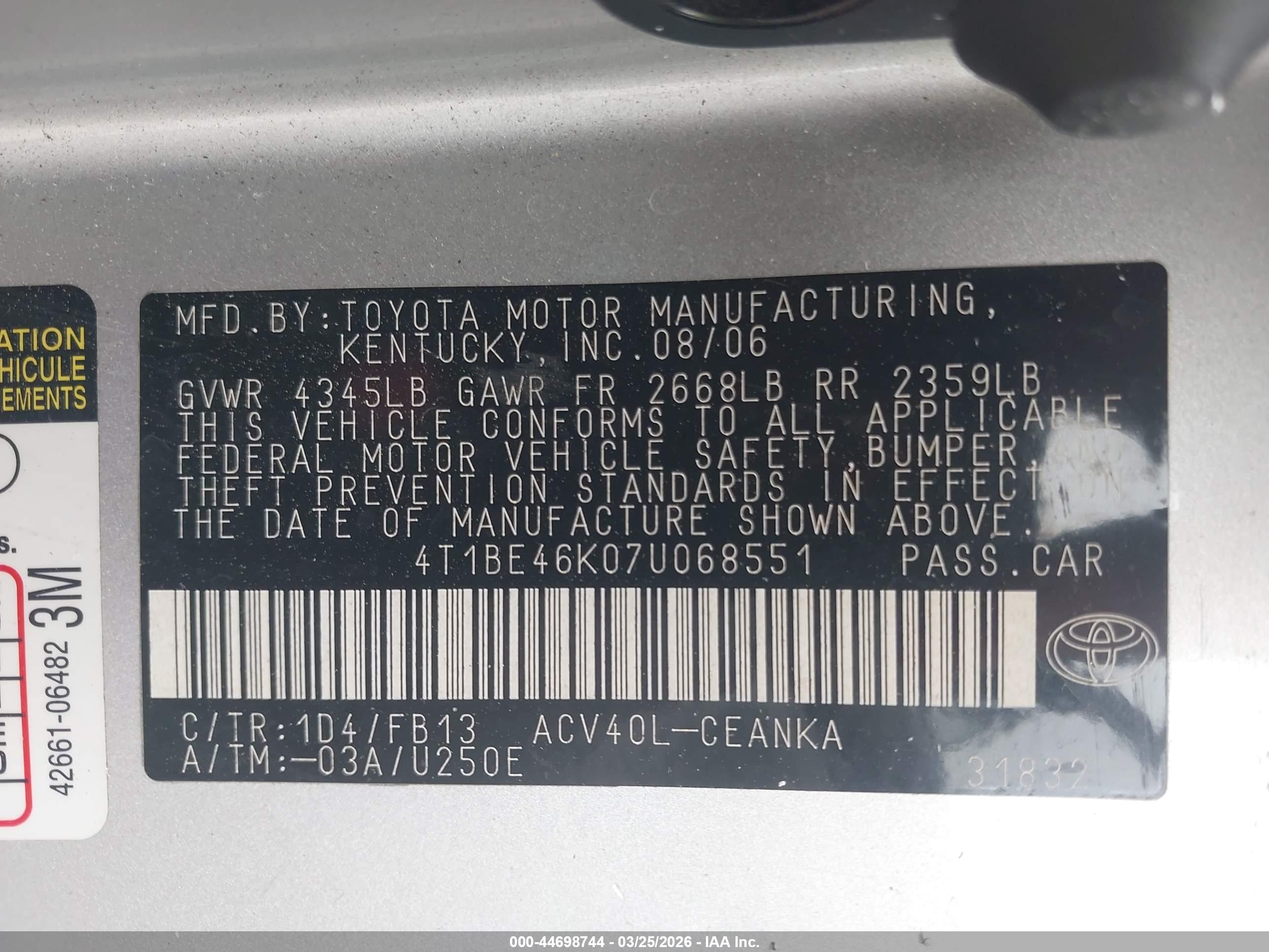 TOYOTA CAMRY image 9