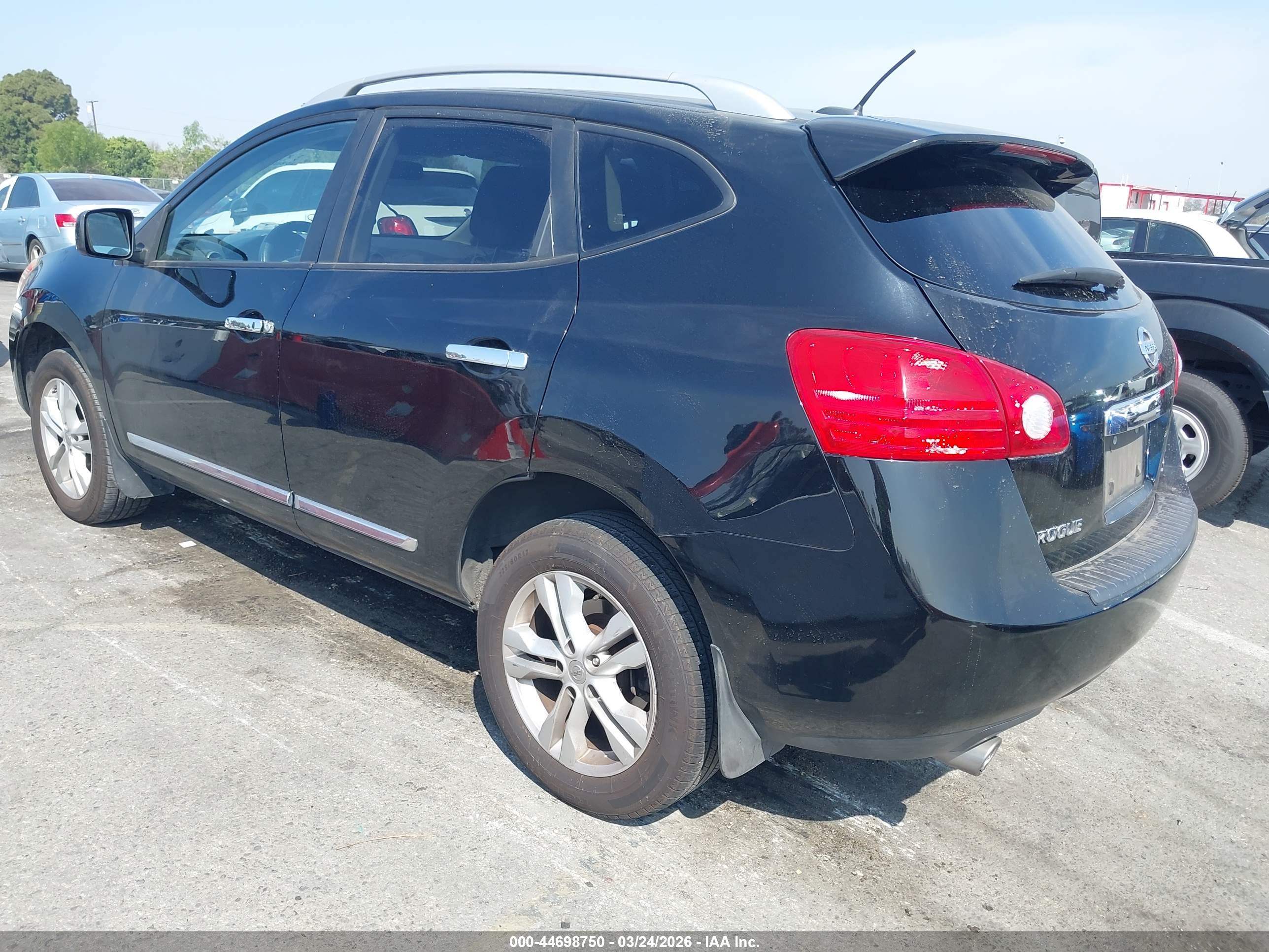 NISSAN ROGUE image 3