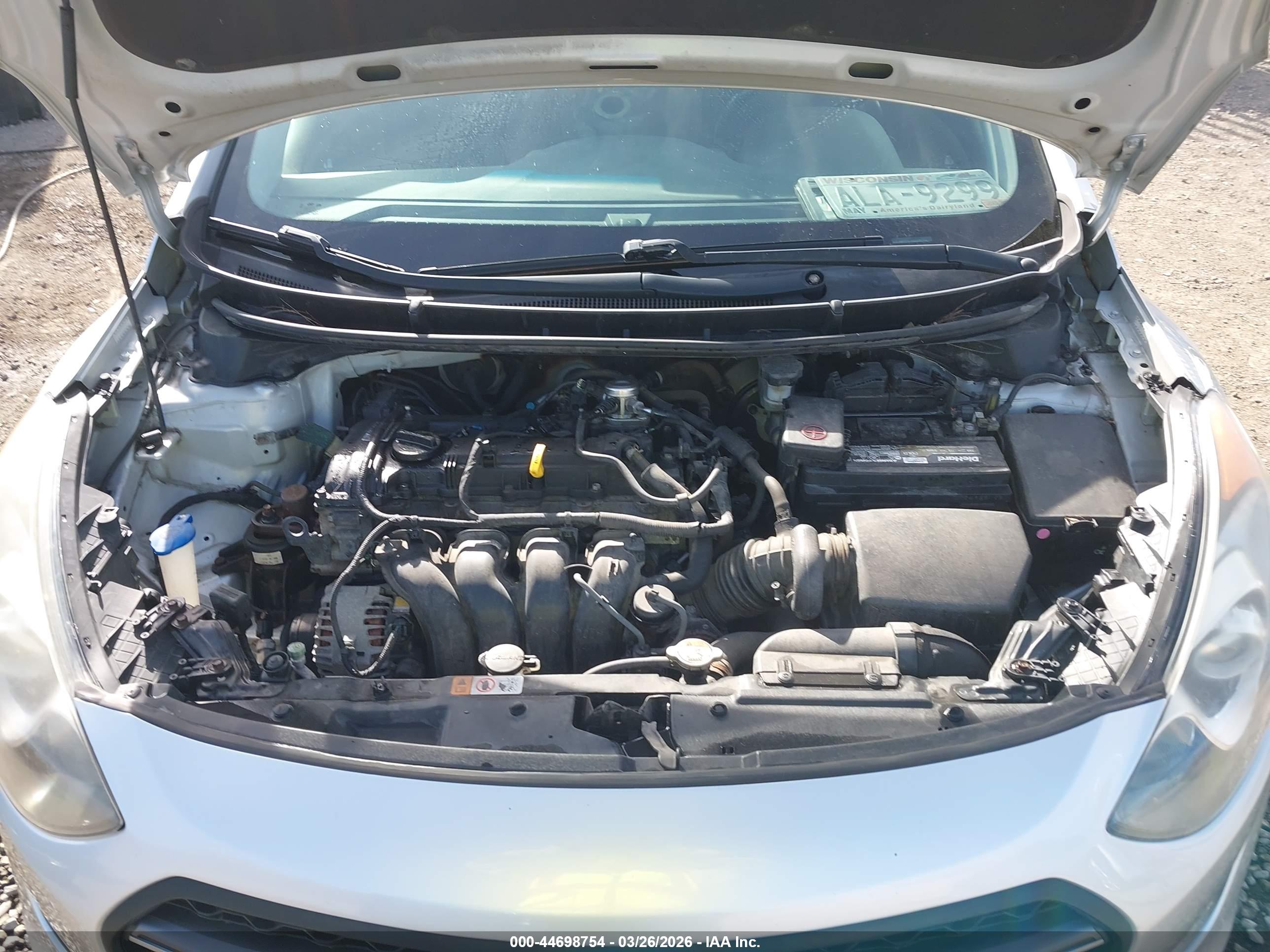 HYUNDAI ELANTRA image 10