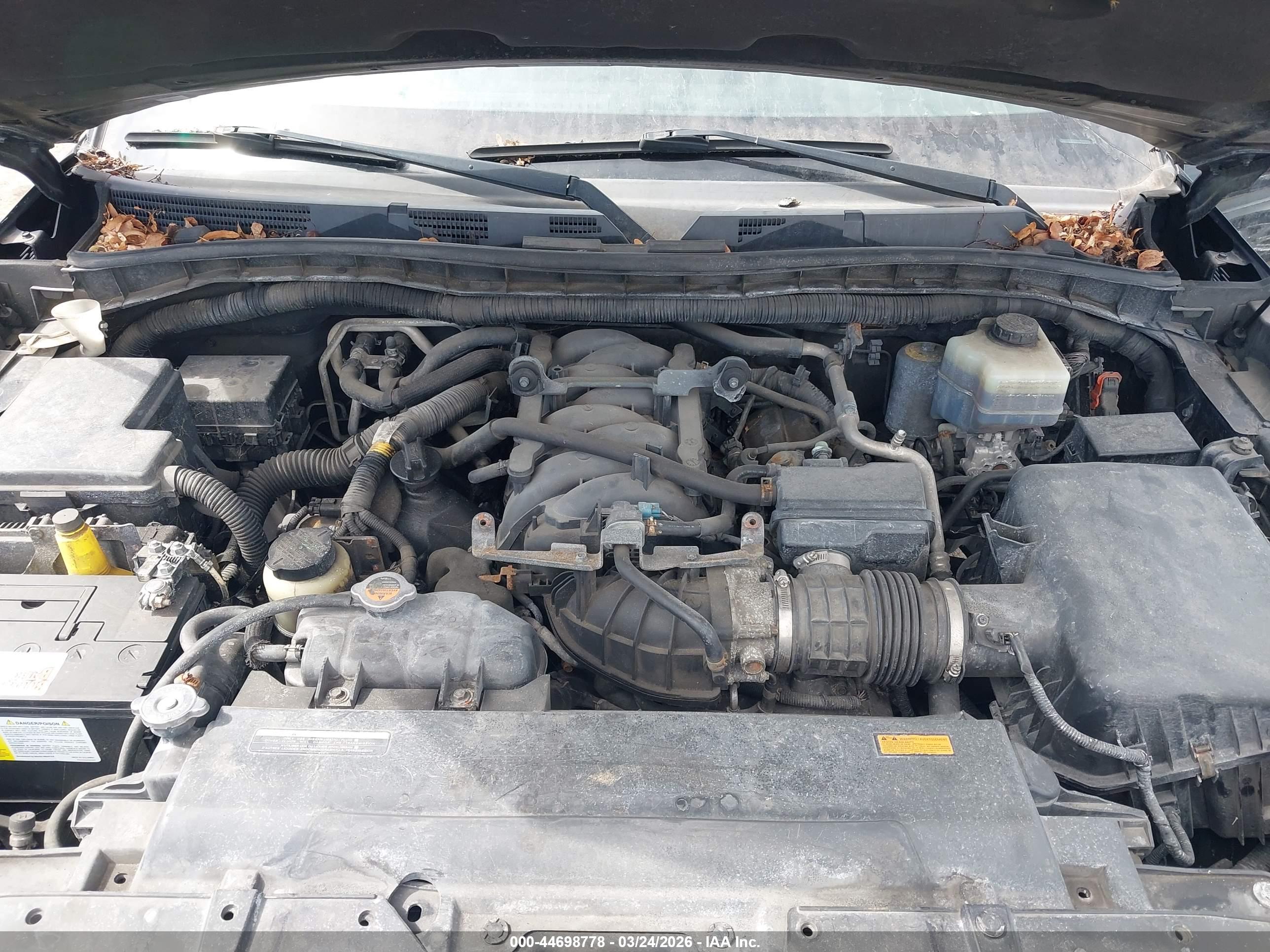 INFINITI QX56 image 10
