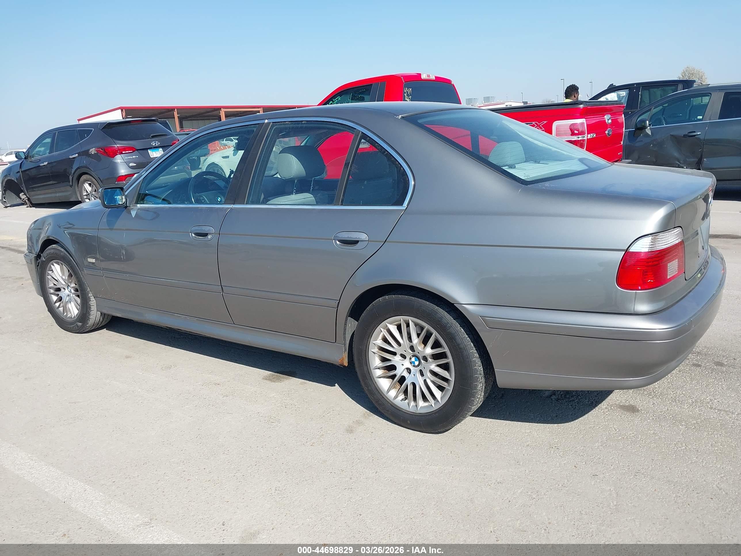 BMW 530IA image 3