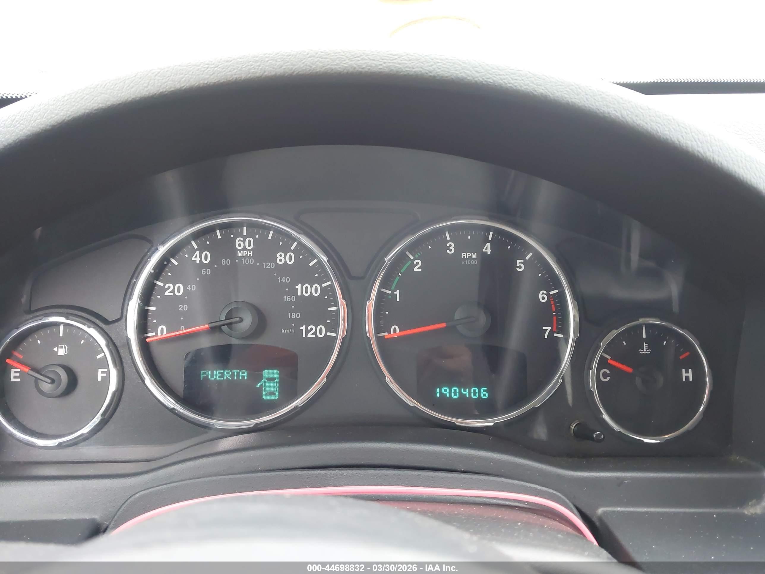 JEEP LIBERTY image 7