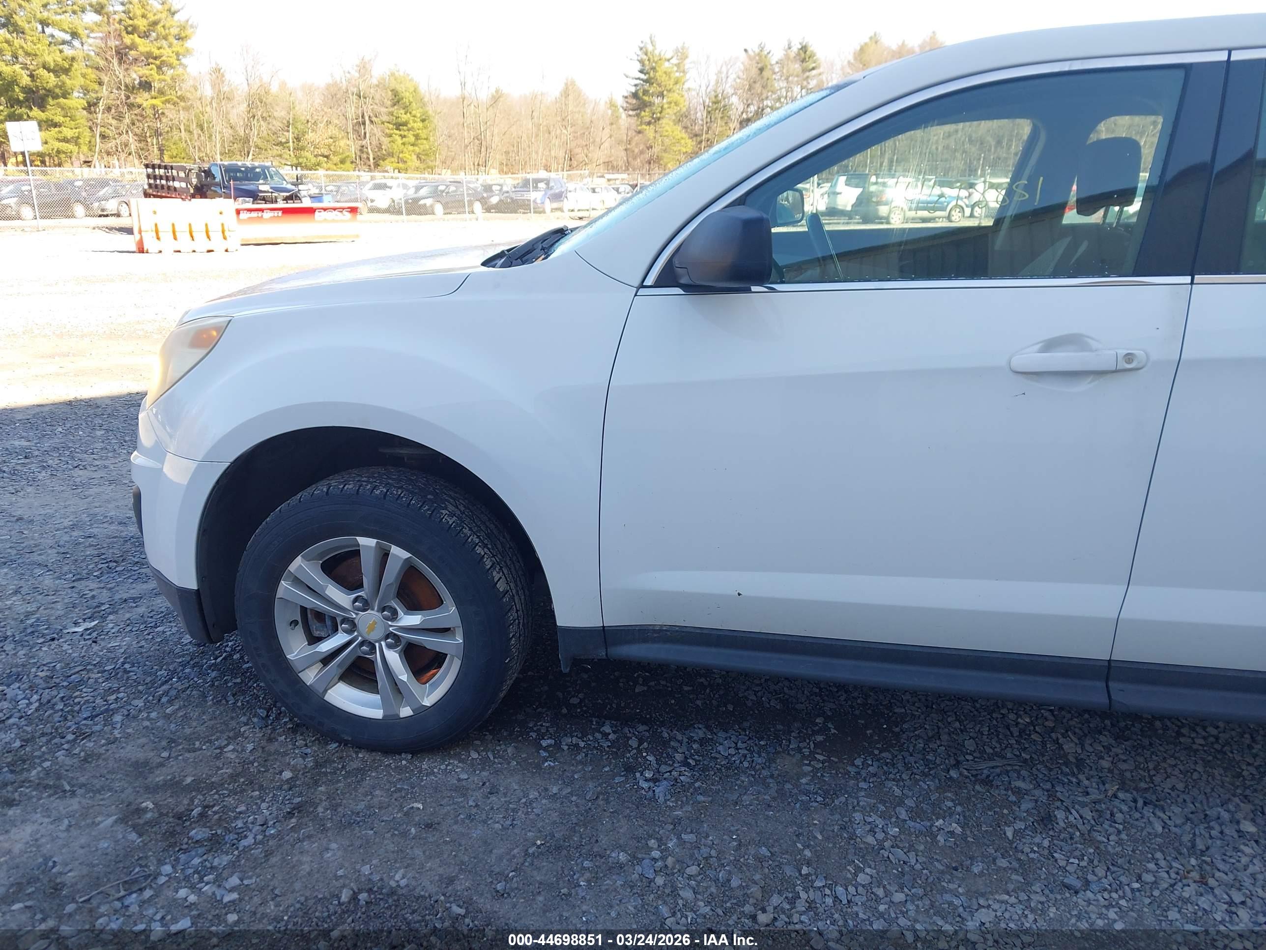 CHEVROLET EQUINOX image 6