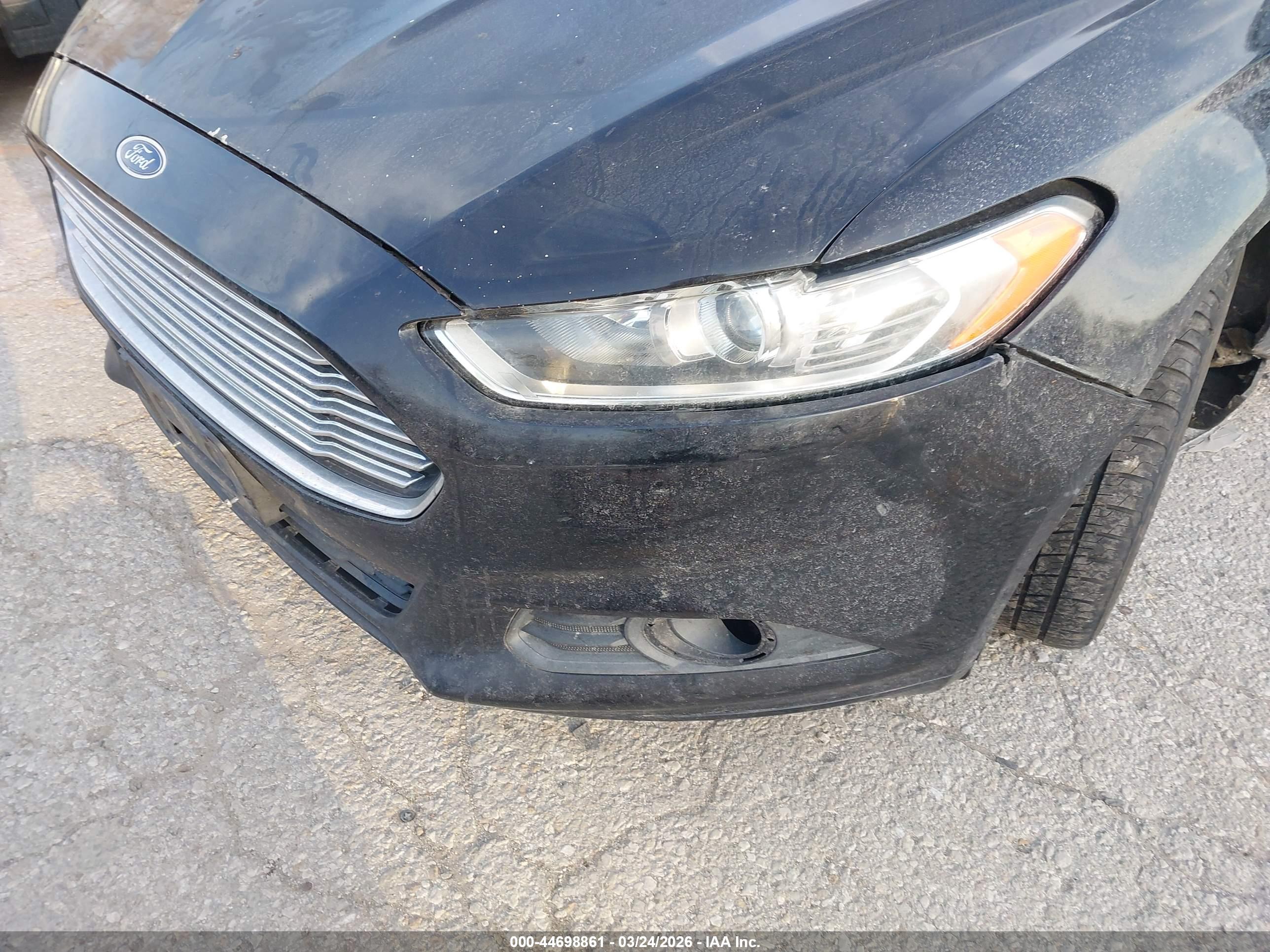 FORD FUSION image 6