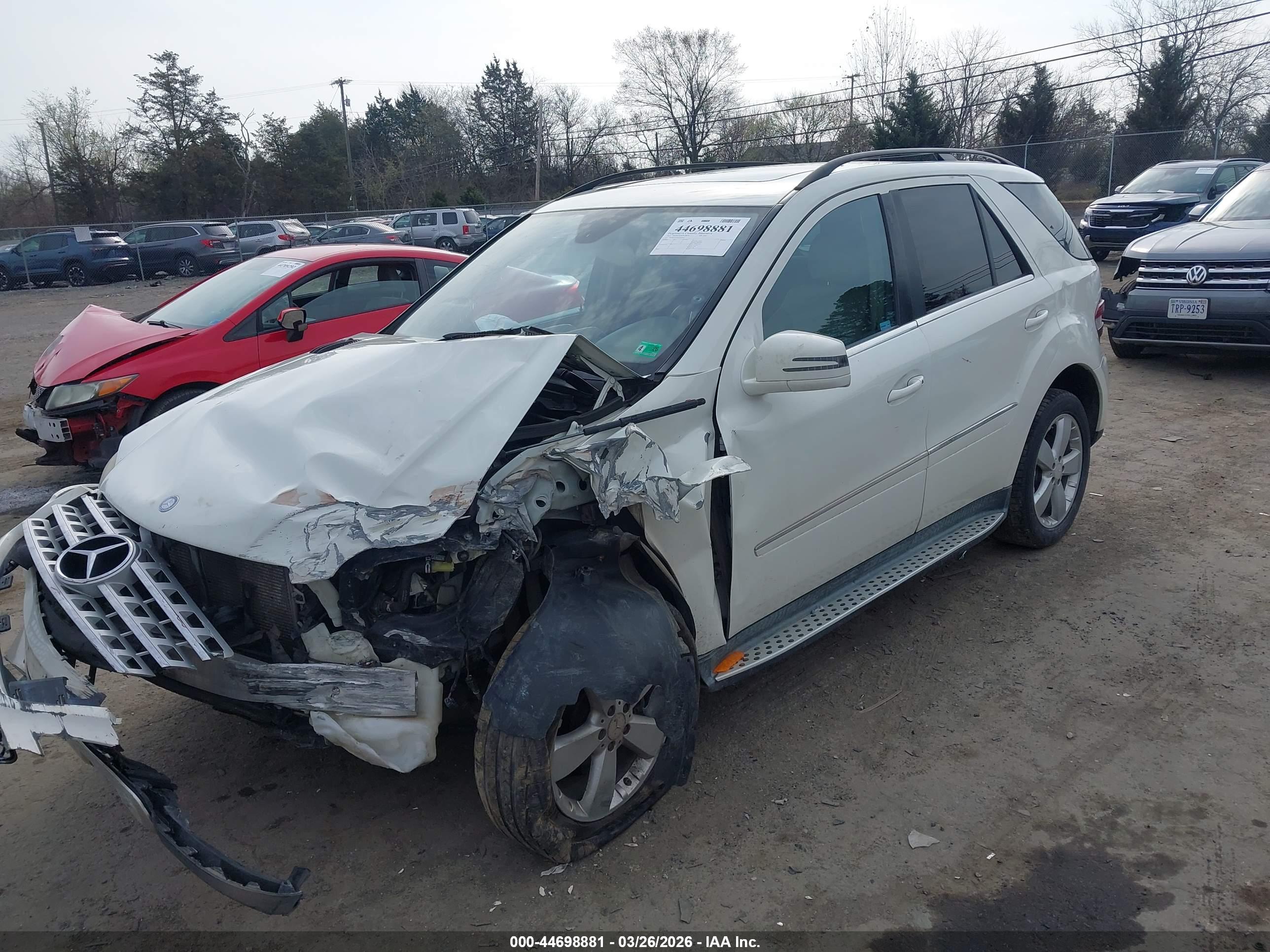 MERCEDES-BENZ ML image 2