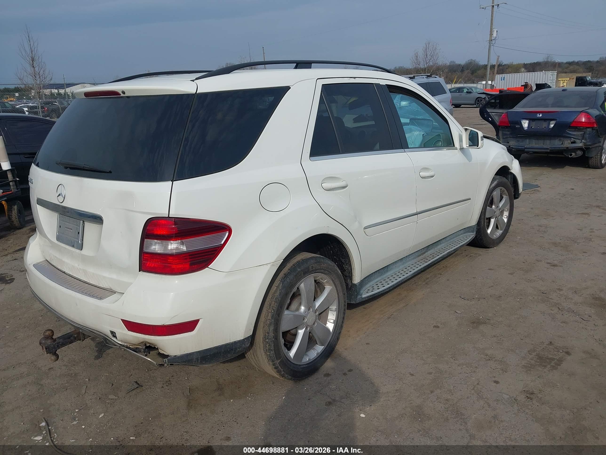 MERCEDES-BENZ ML image 4