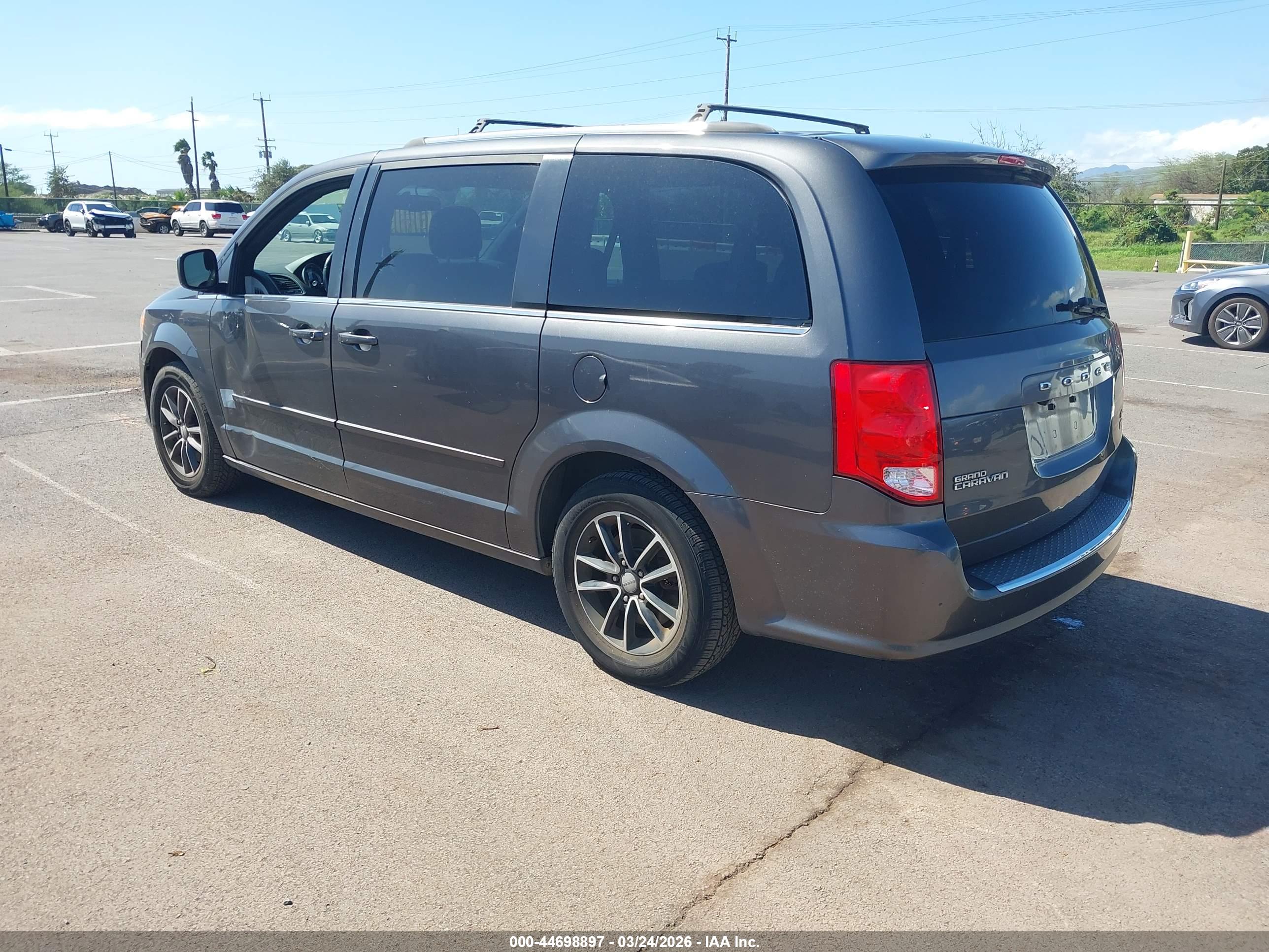 DODGE GRAND image 3