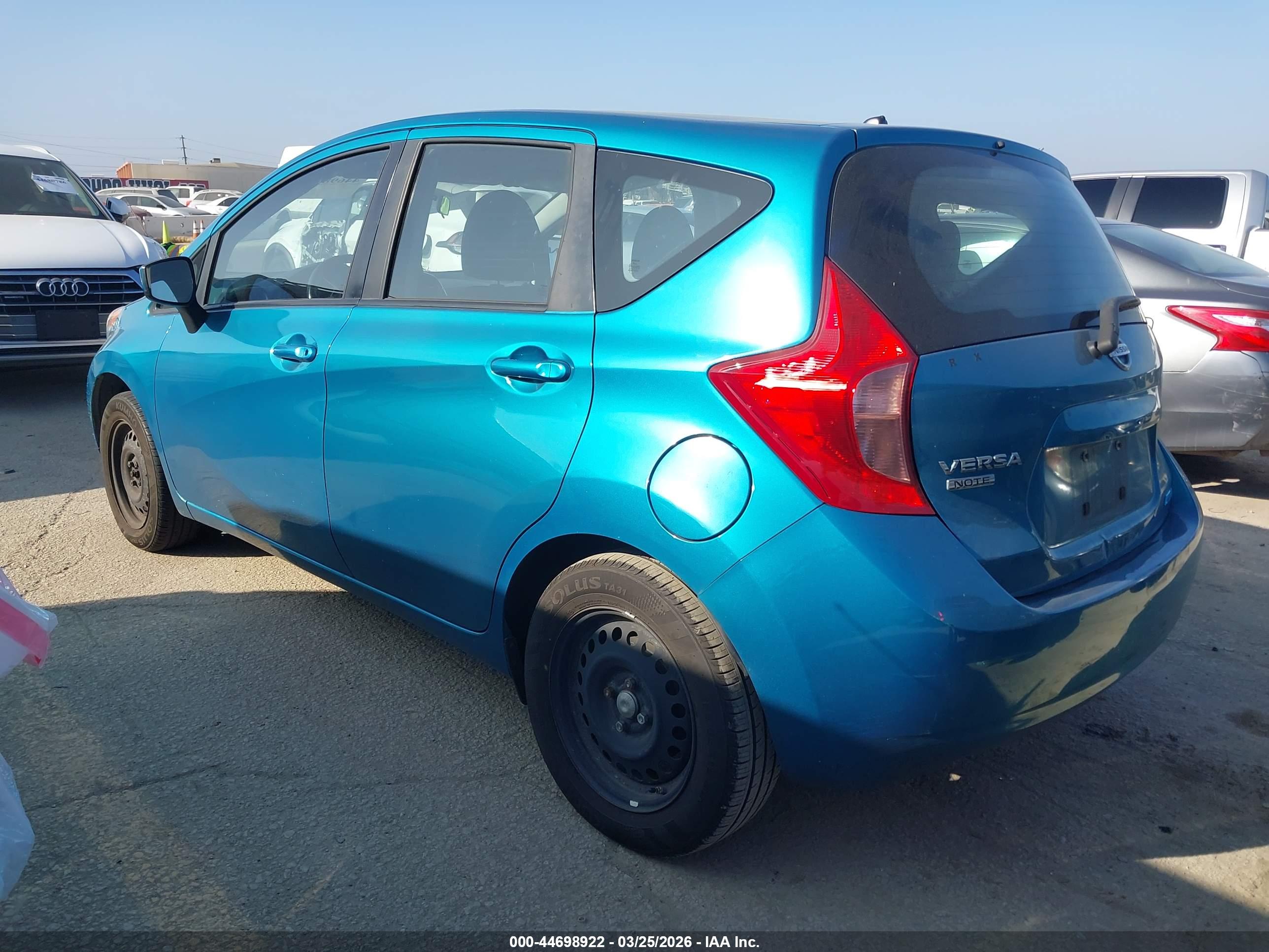 NISSAN VERSA image 3