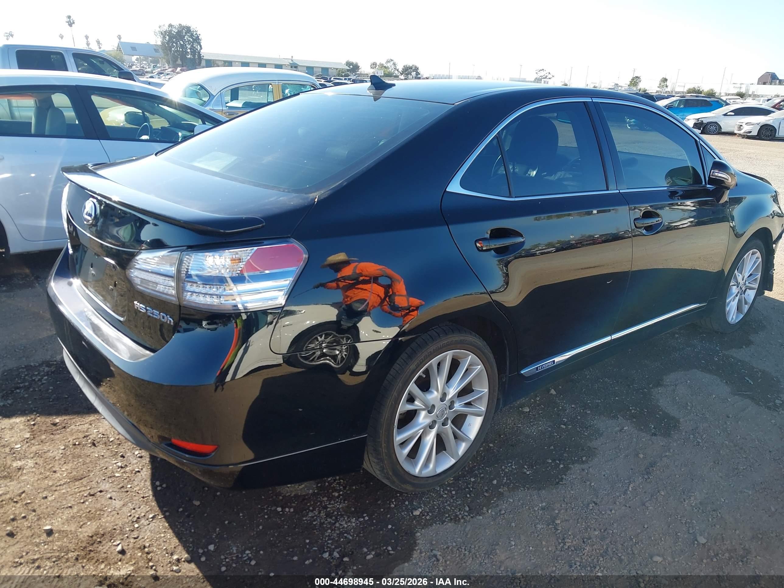 LEXUS HS image 4
