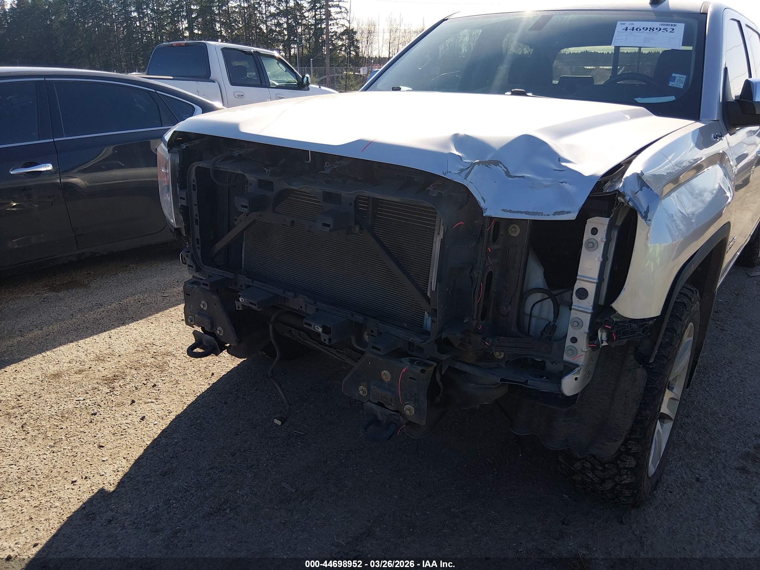 GMC SIERRA image 6