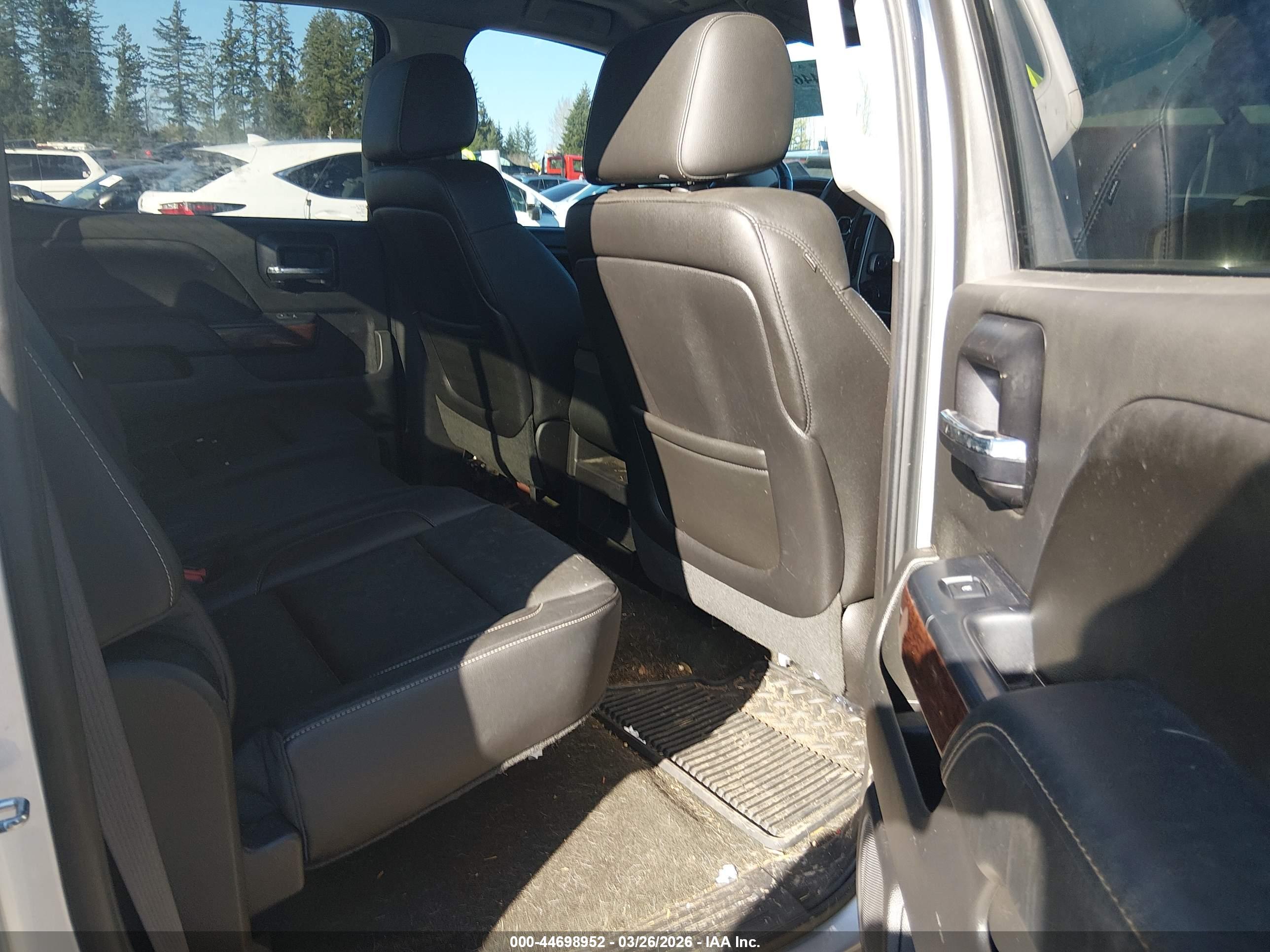 GMC SIERRA image 8