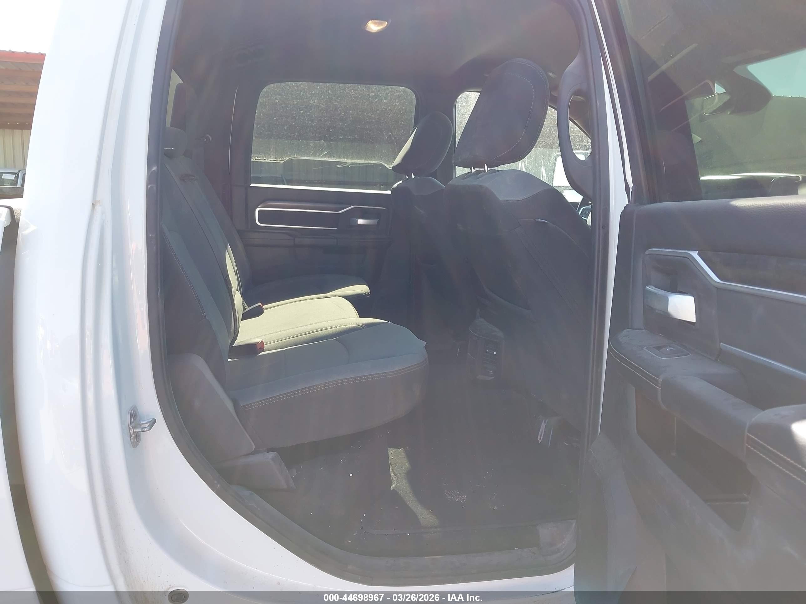 RAM 2500 image 8