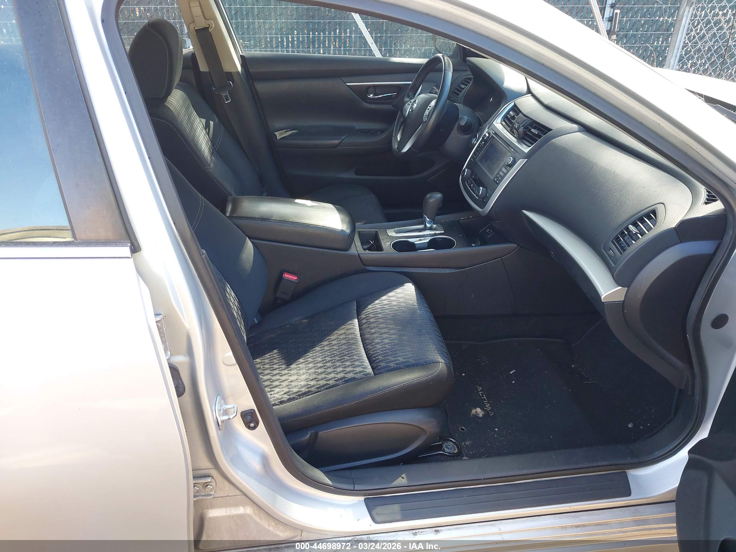 NISSAN ALTIMA image 5