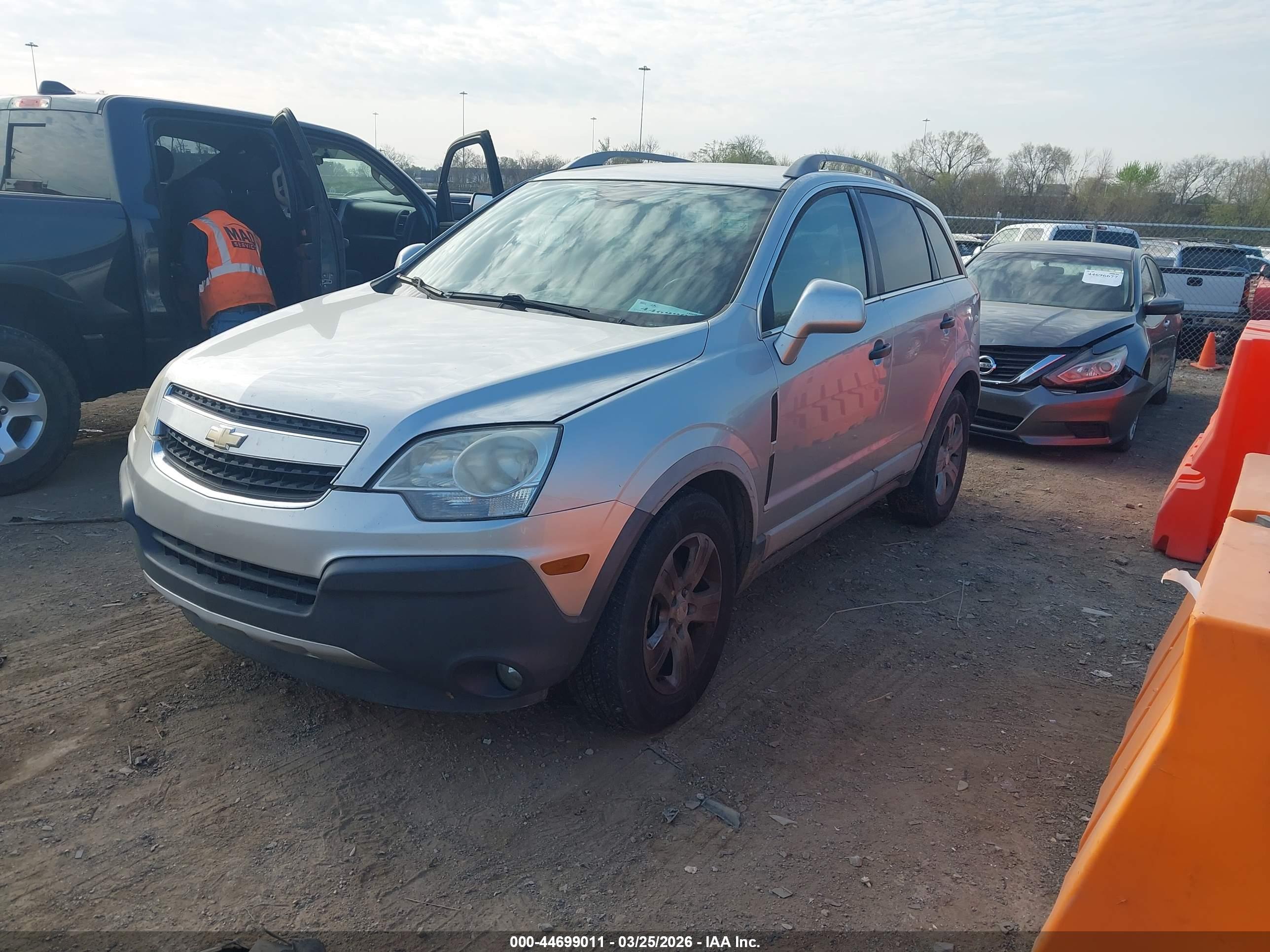 CHEVROLET CAPTIVA image 2