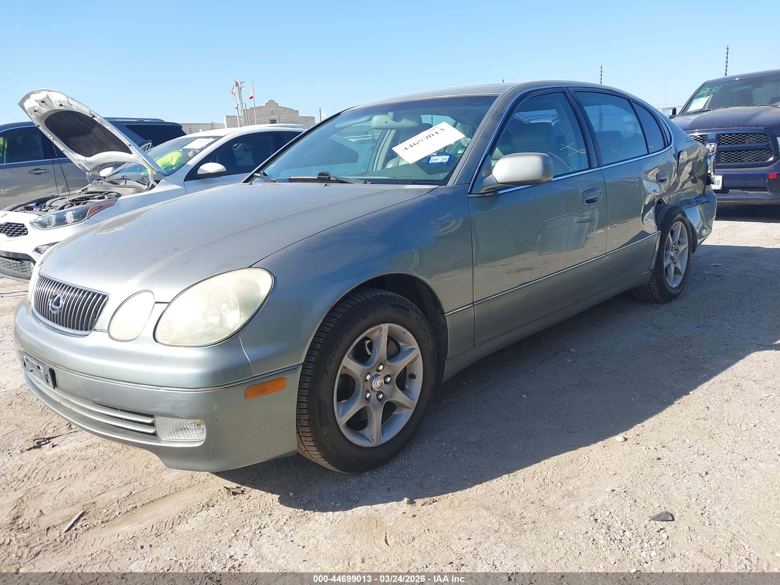 LEXUS GS image 2