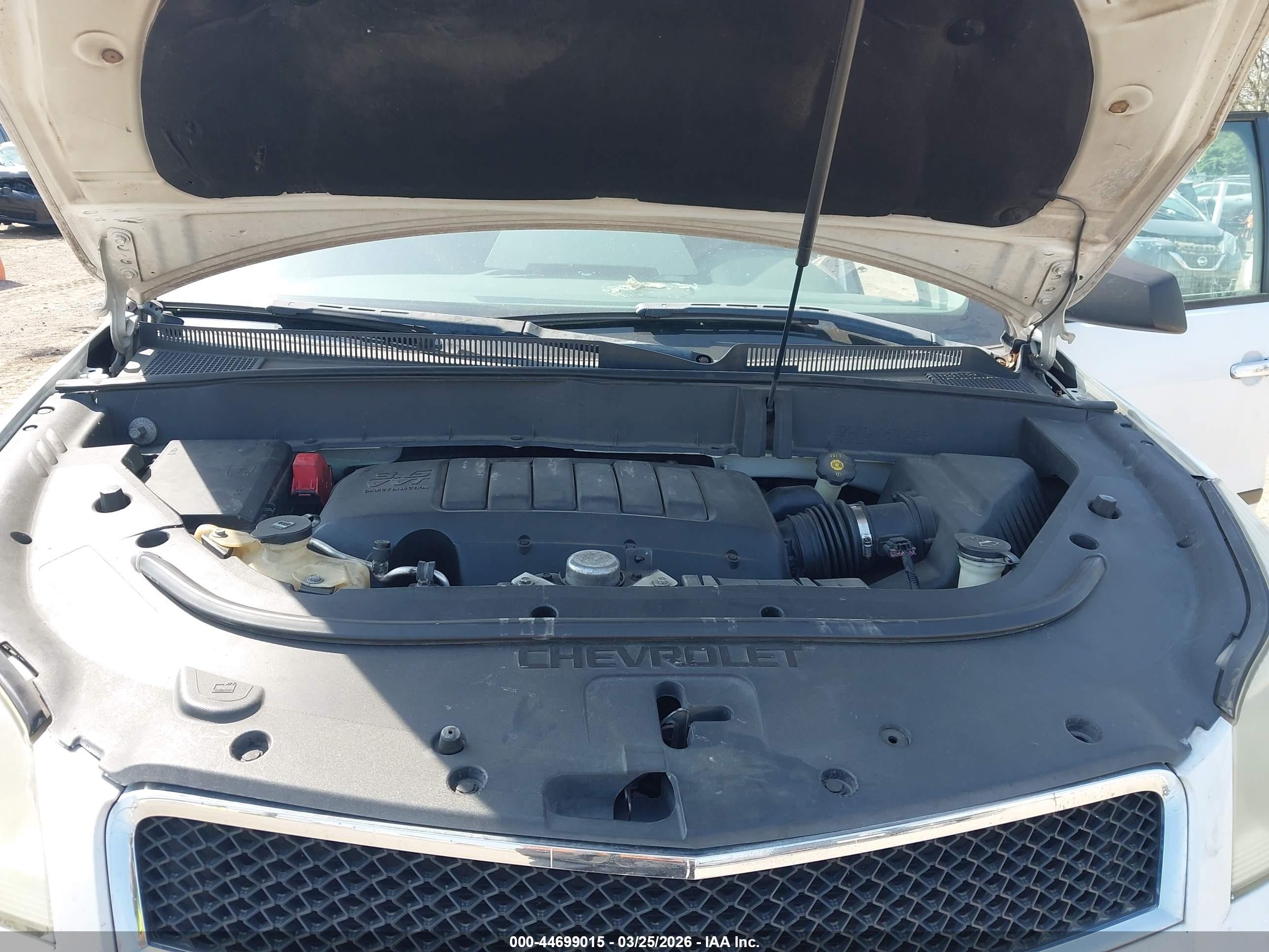 CHEVROLET TRAVERSE image 10
