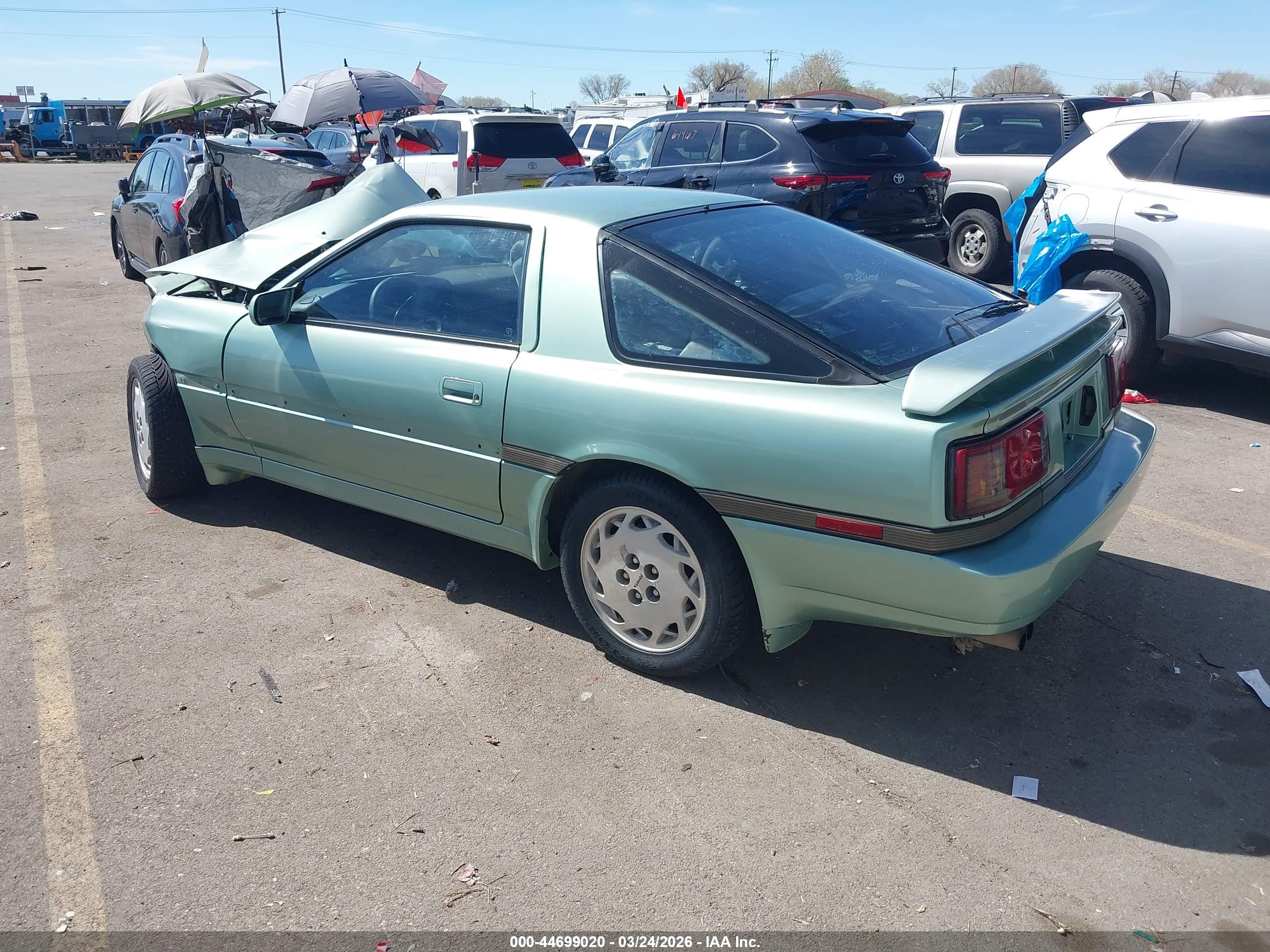 TOYOTA SUPRA image 3