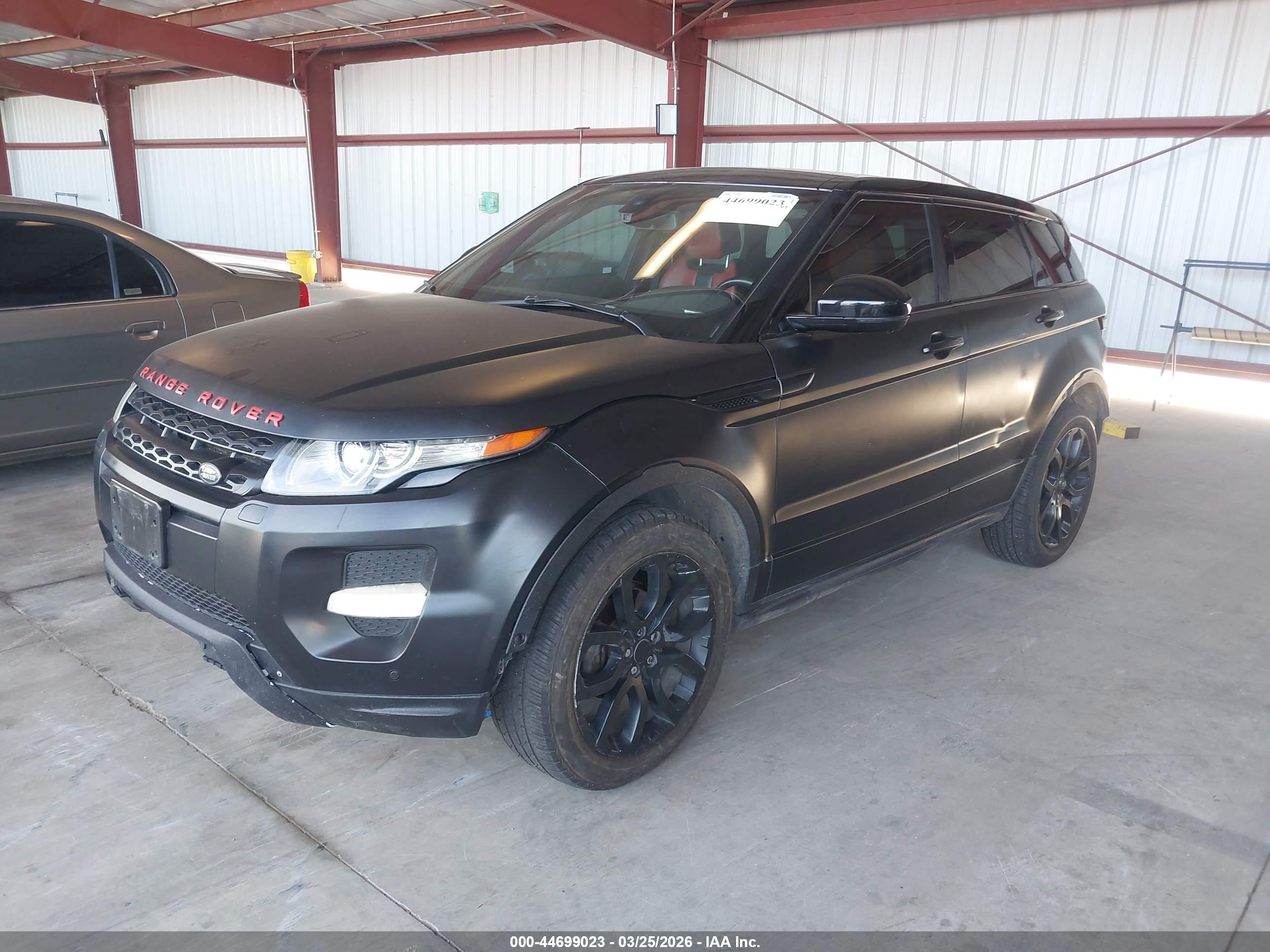 LAND ROVER image 2