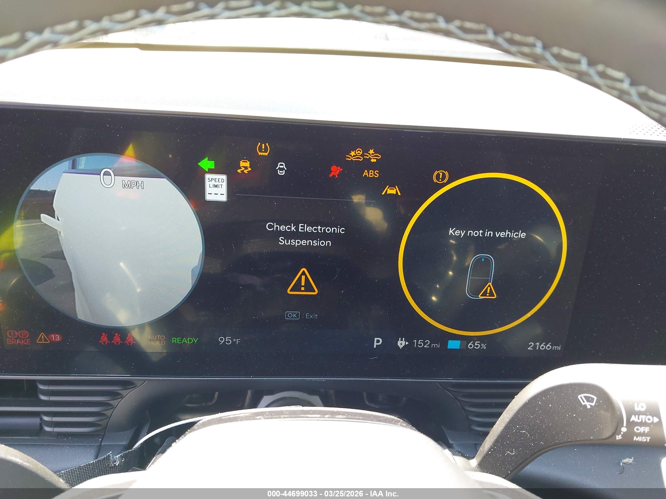 HYUNDAI IONIQ image 7