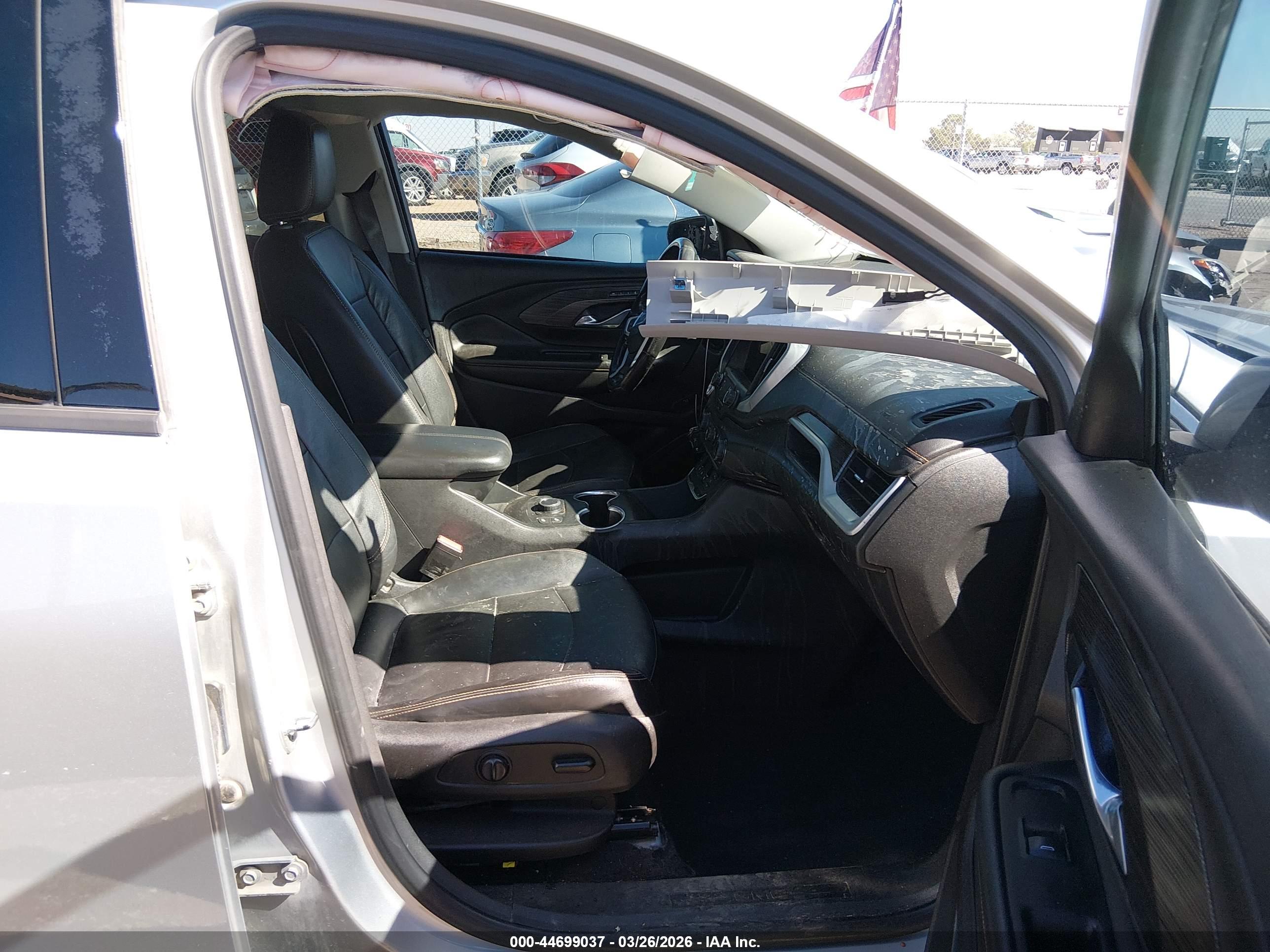 GMC TERRAIN image 5