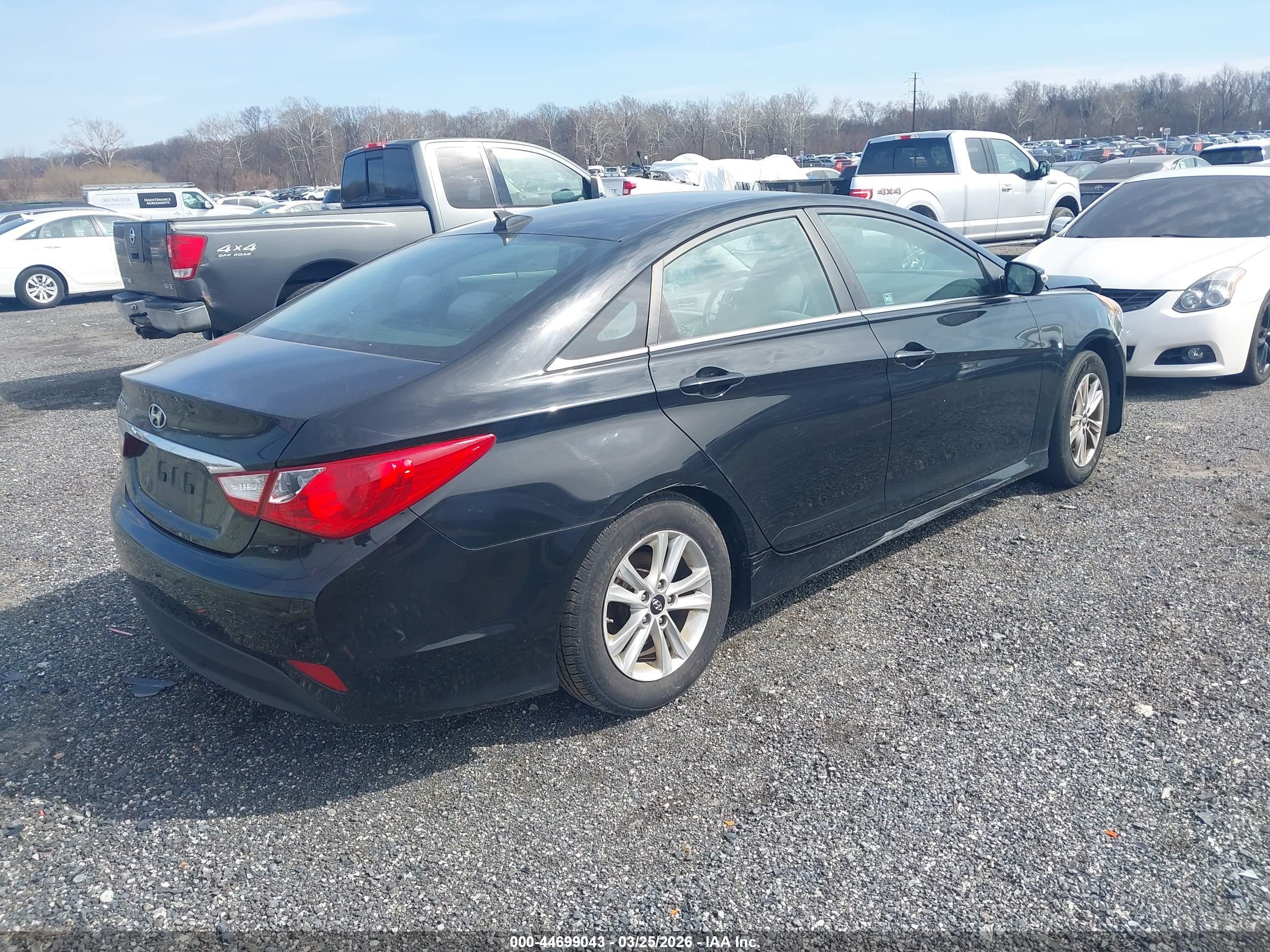 HYUNDAI SONATA image 4