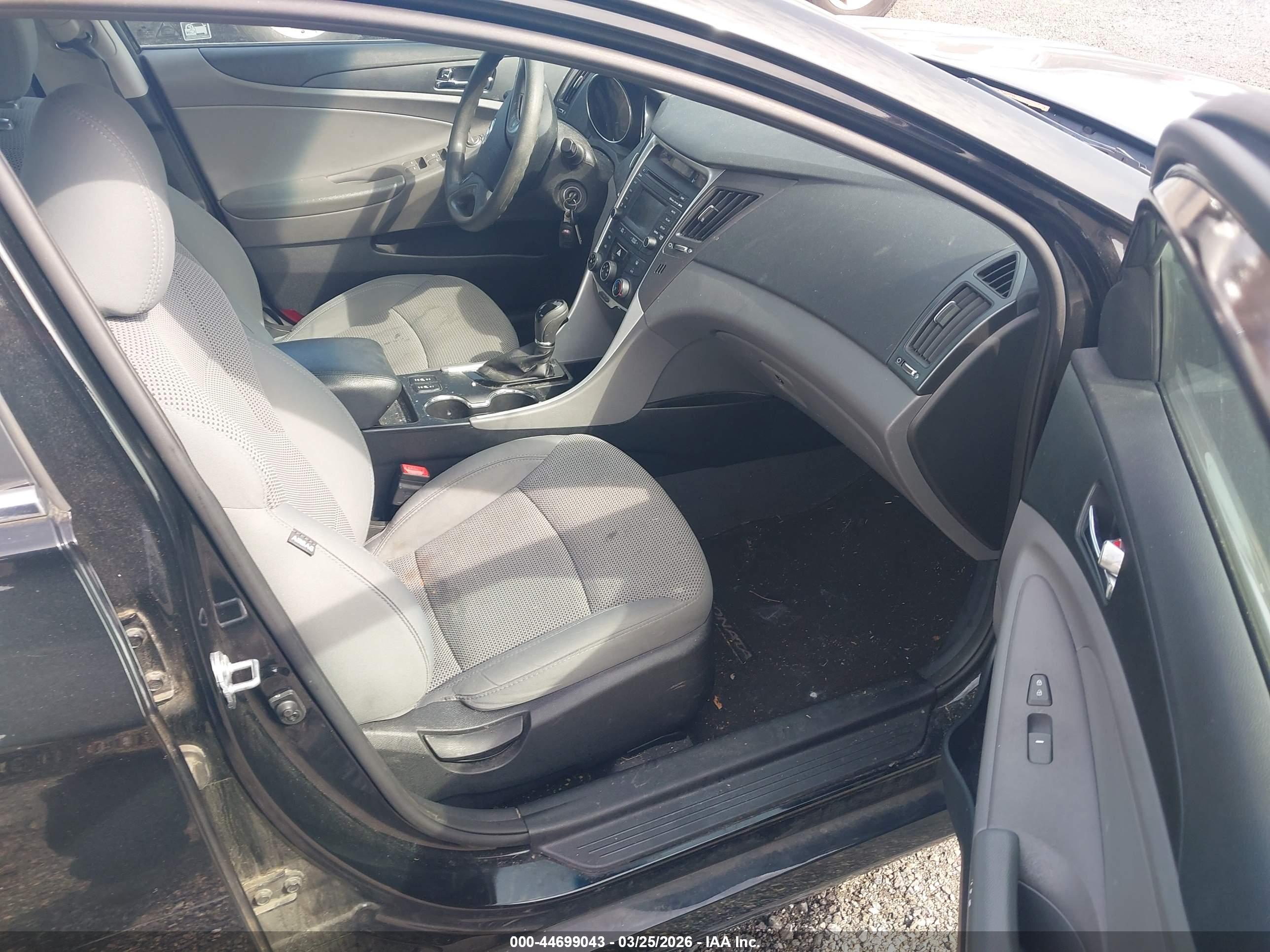 HYUNDAI SONATA image 5