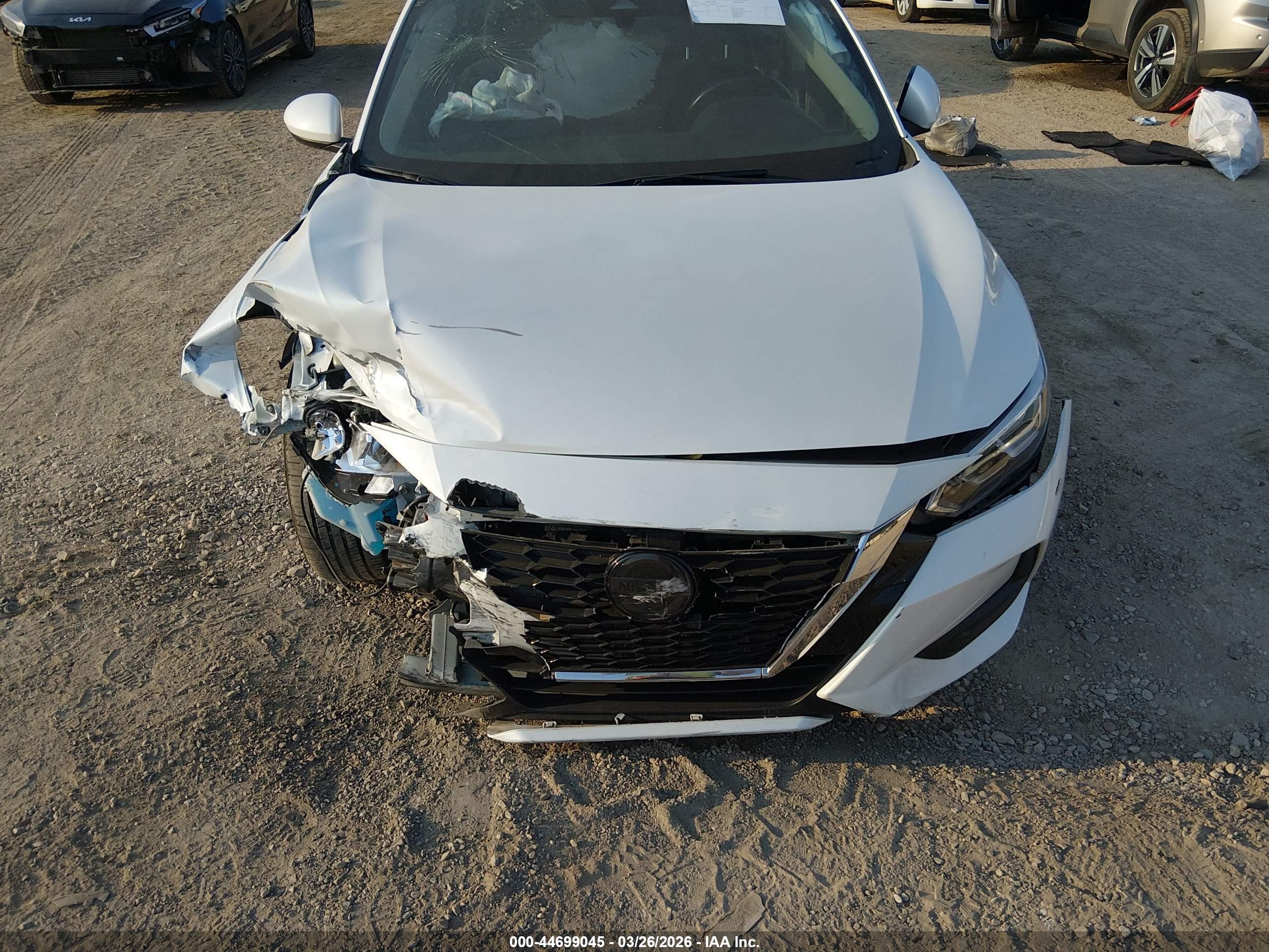 NISSAN SENTRA image 6