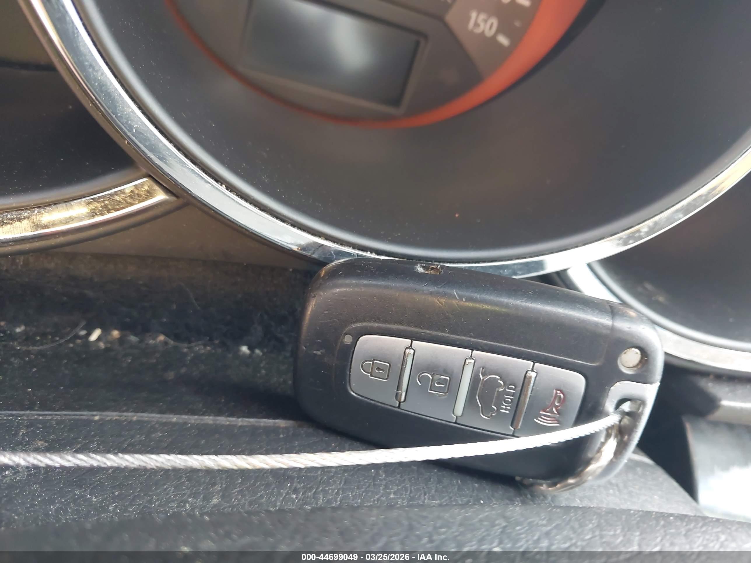 KIA SORENTO image 11