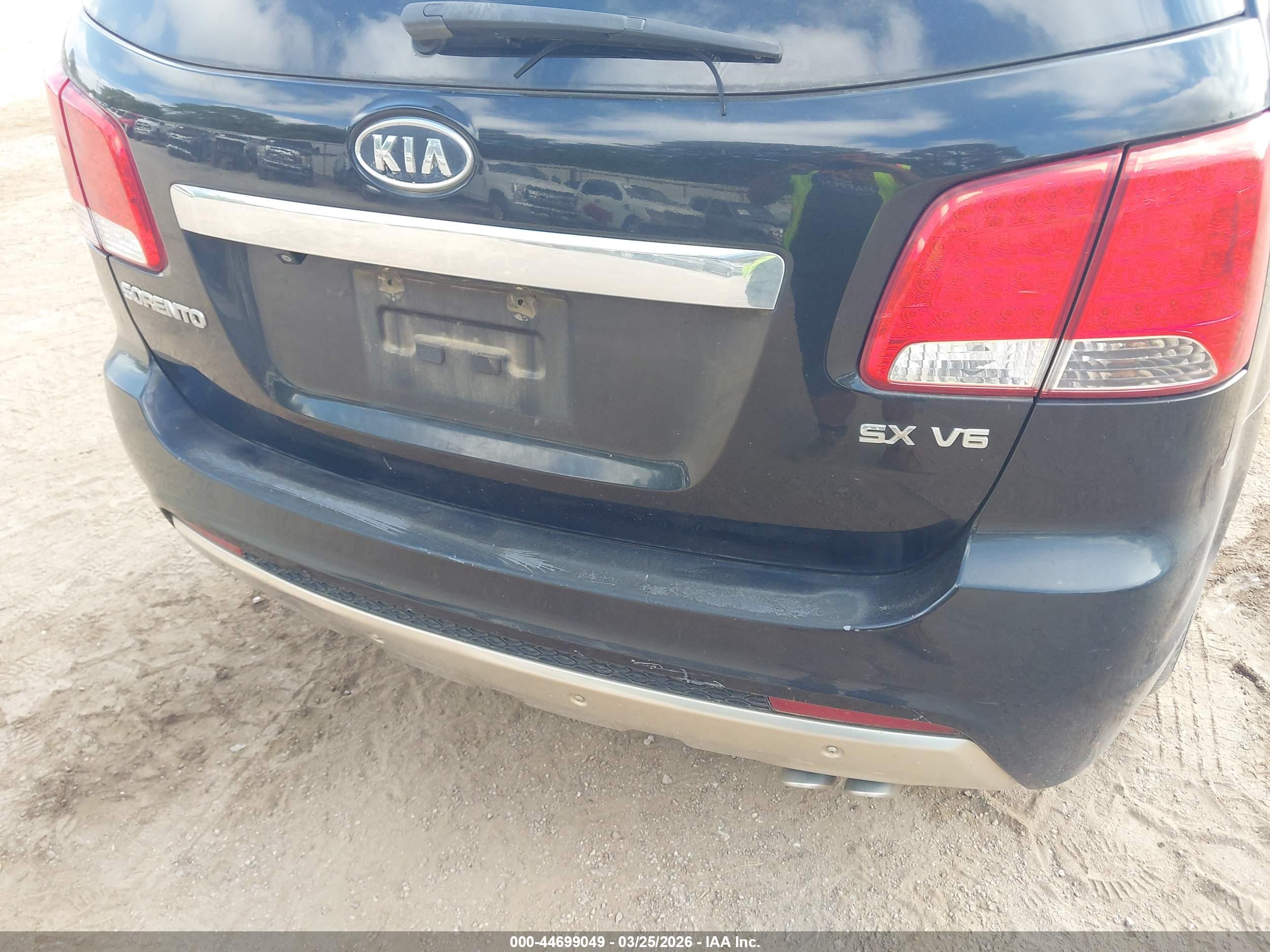KIA SORENTO image 6