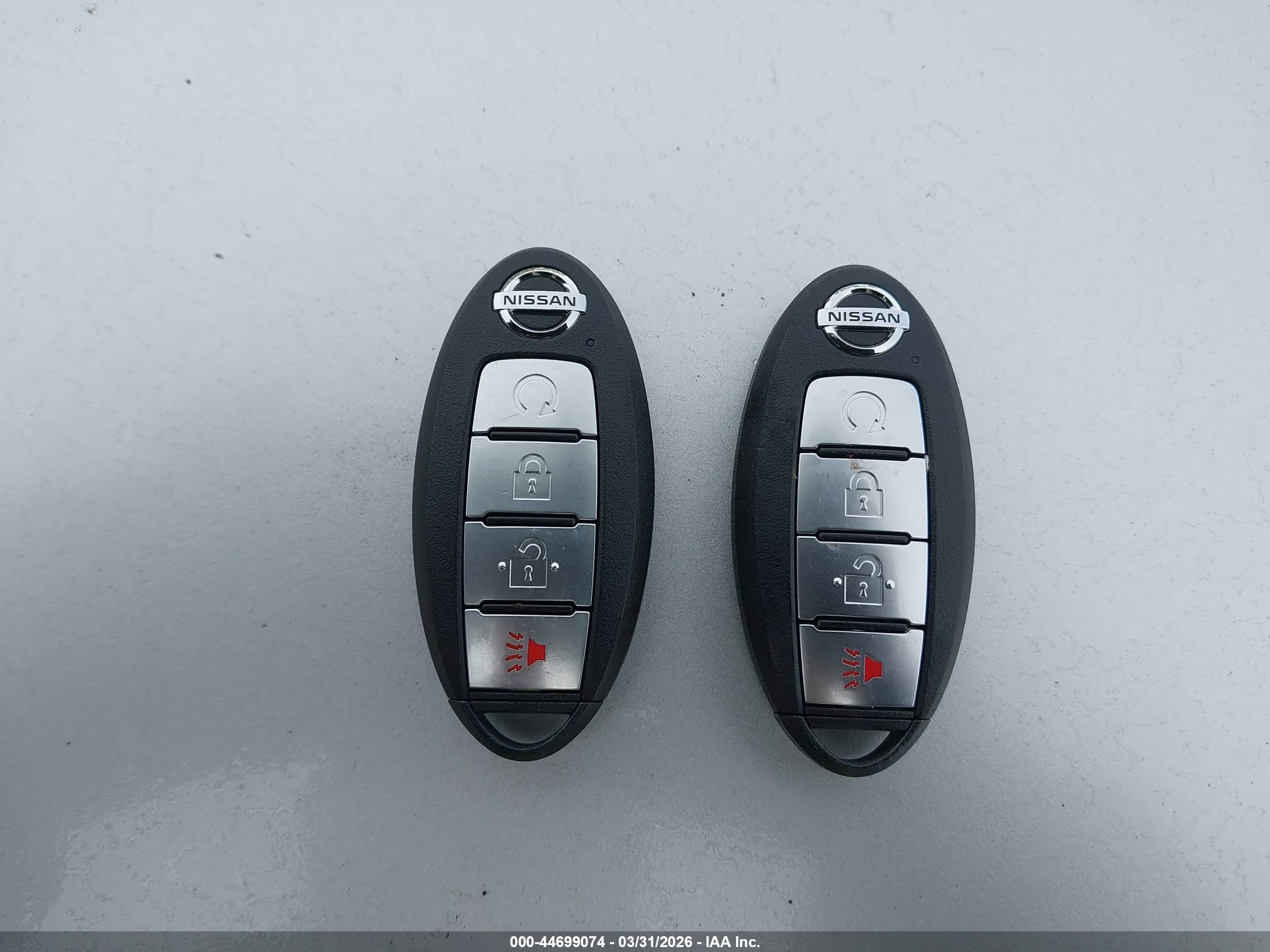 NISSAN ROGUE image 11