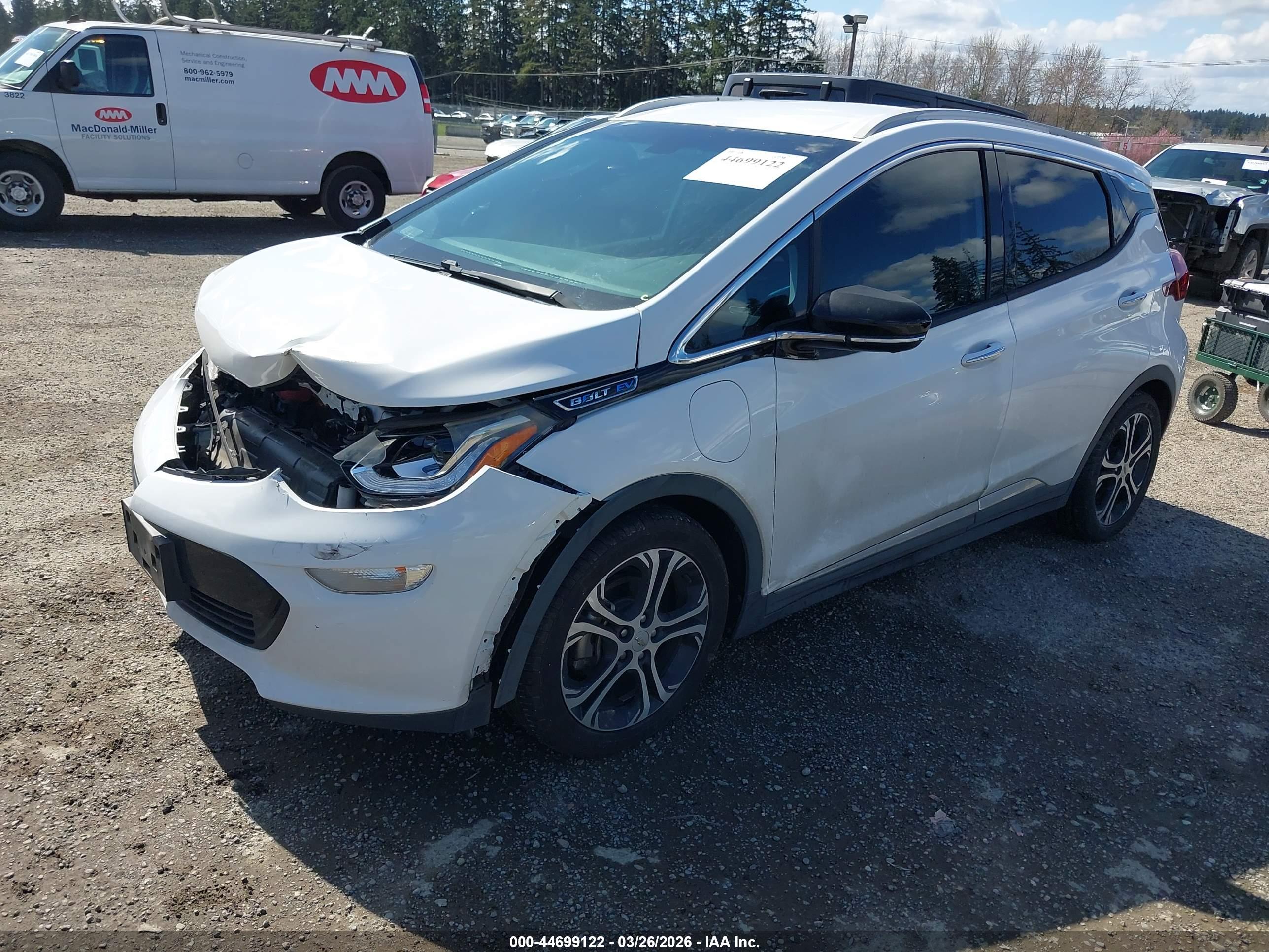 CHEVROLET BOLT image 2