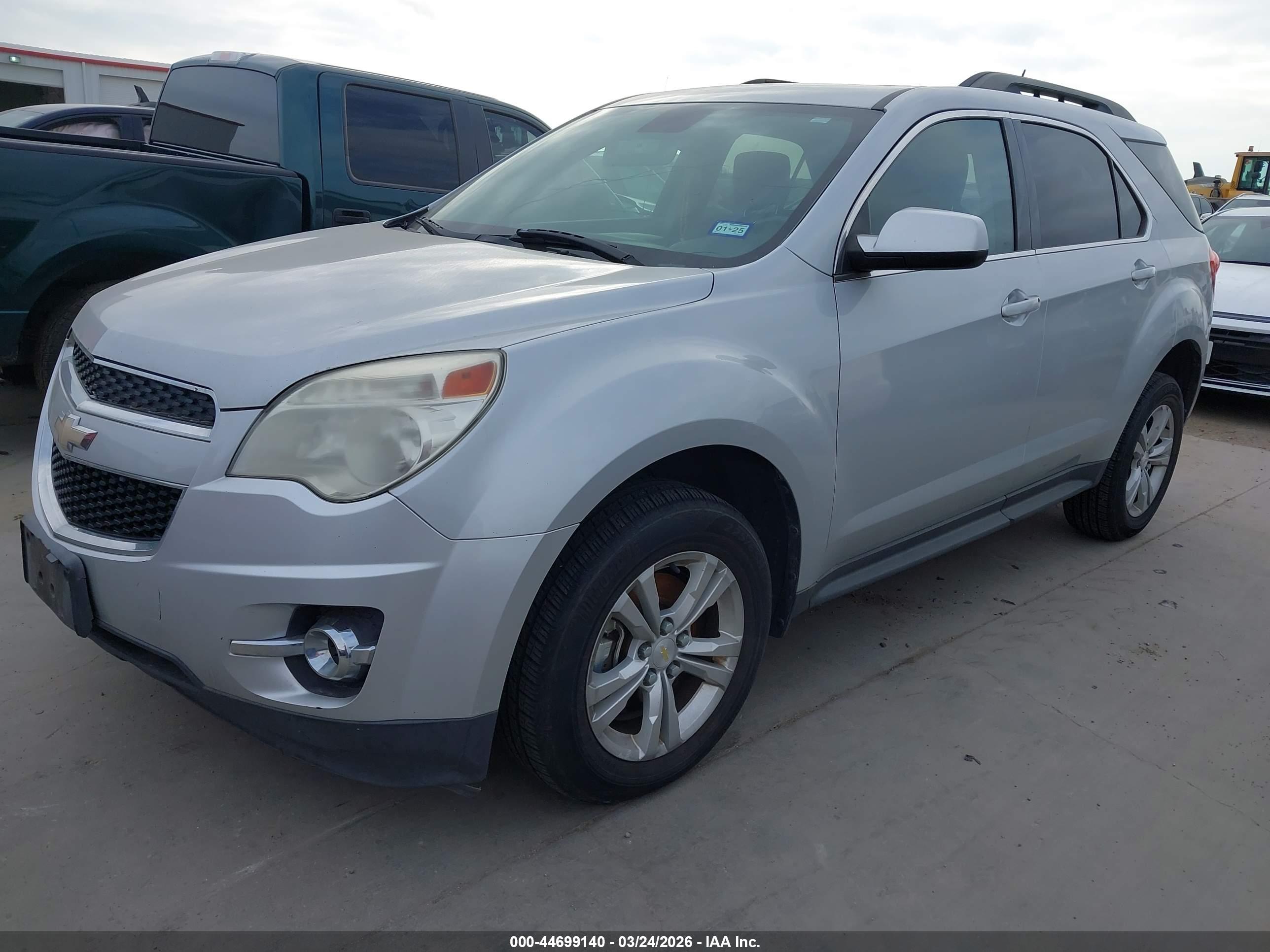 CHEVROLET EQUINOX image 2