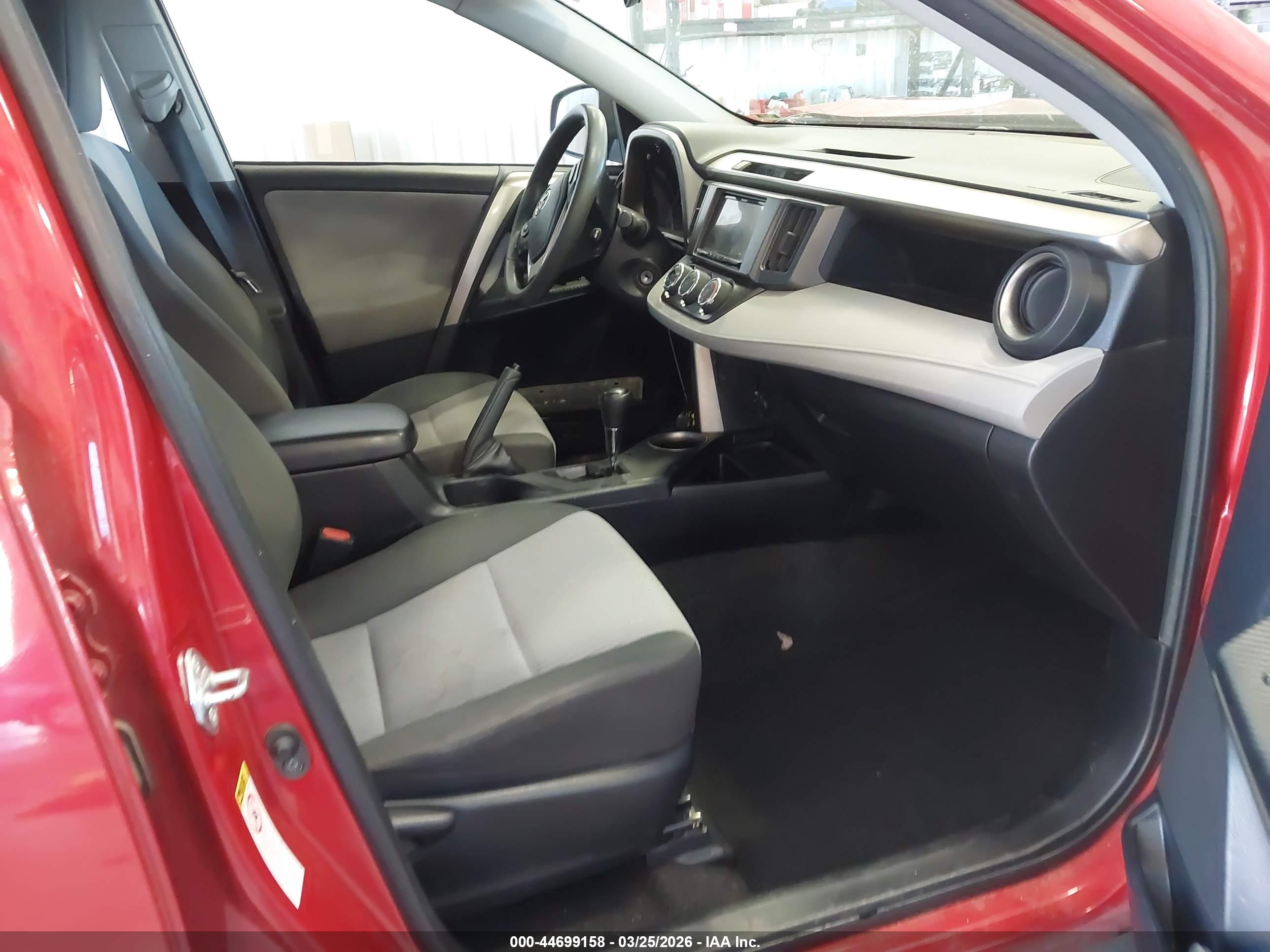 TOYOTA RAV4 image 5